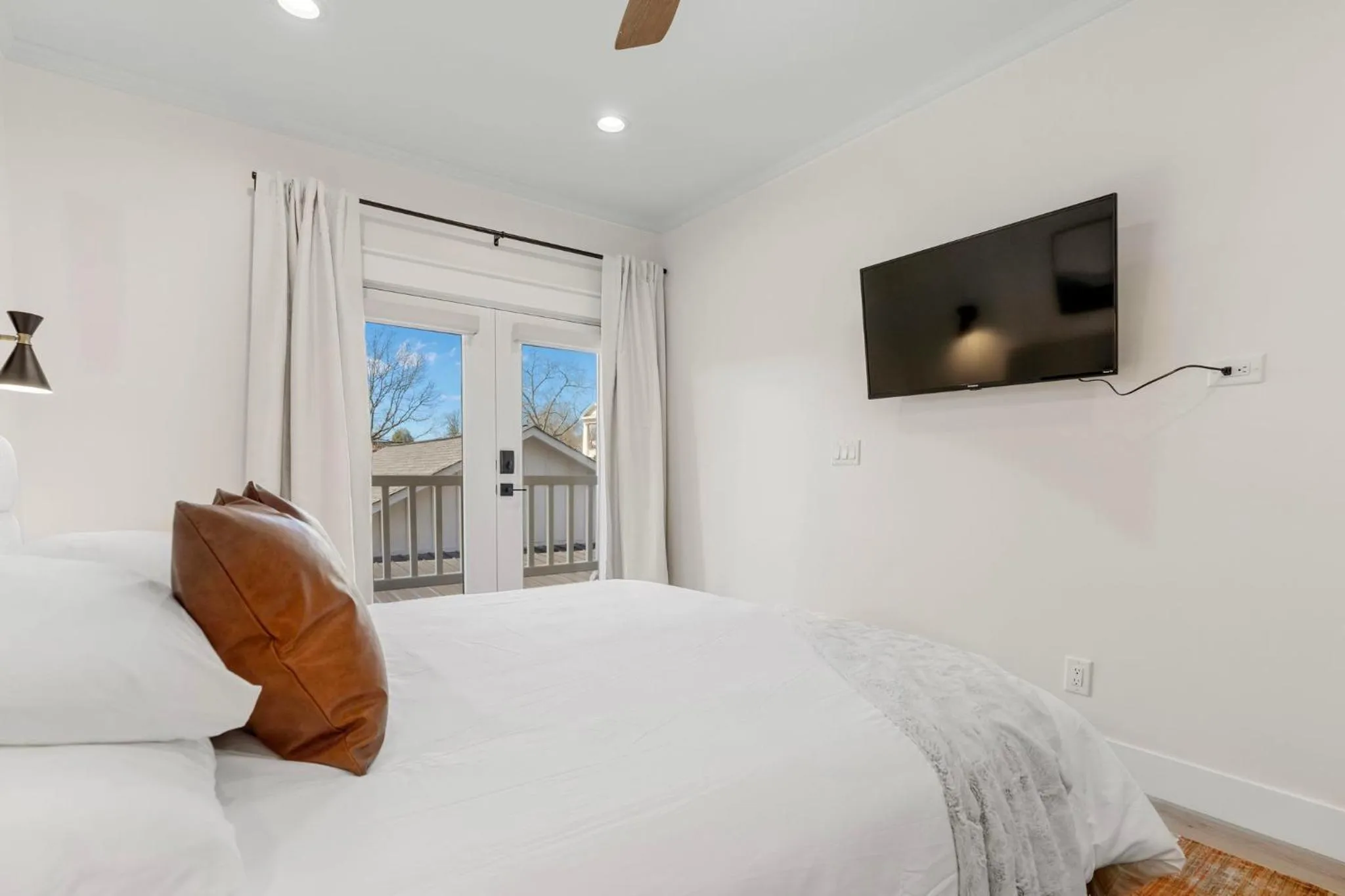 Bed in 27 on Park Boutique Hotel & Venue