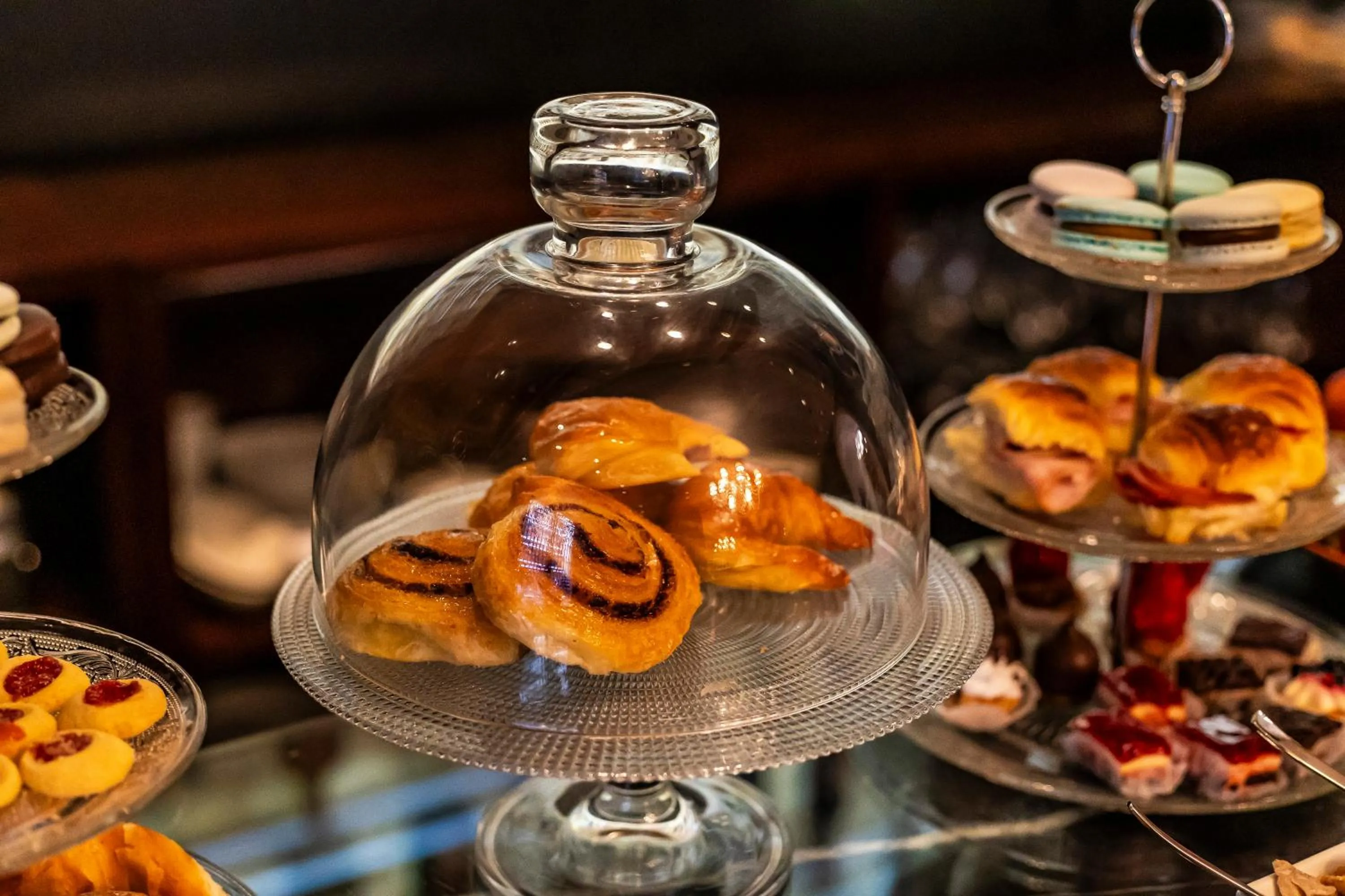 Restaurant/places to eat in Algodon Mansion