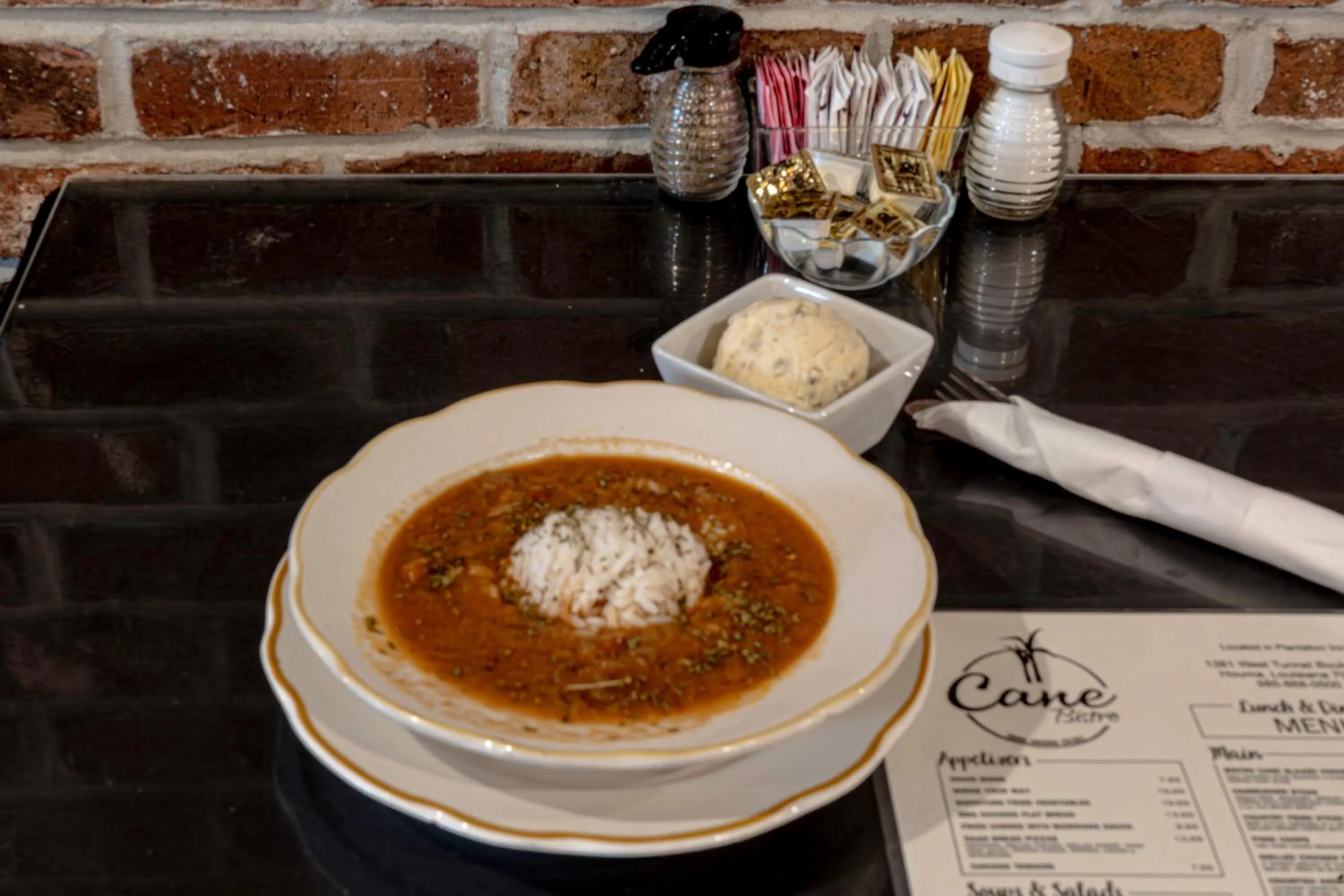 Restaurant/places to eat in Plantation Inn