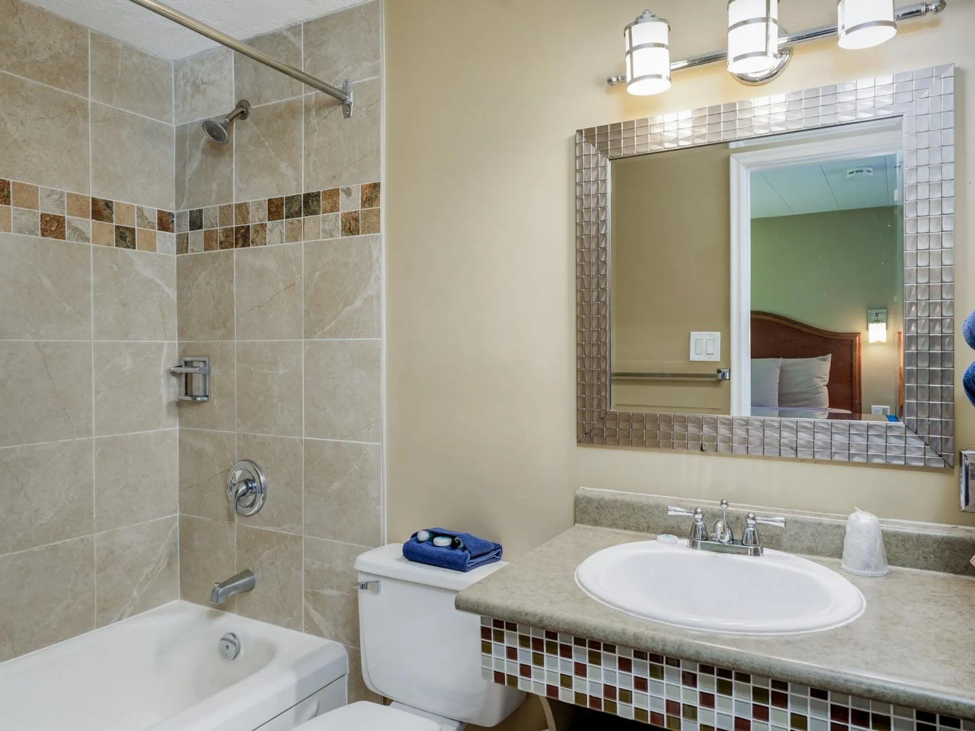 Malahat Bungalows Motel