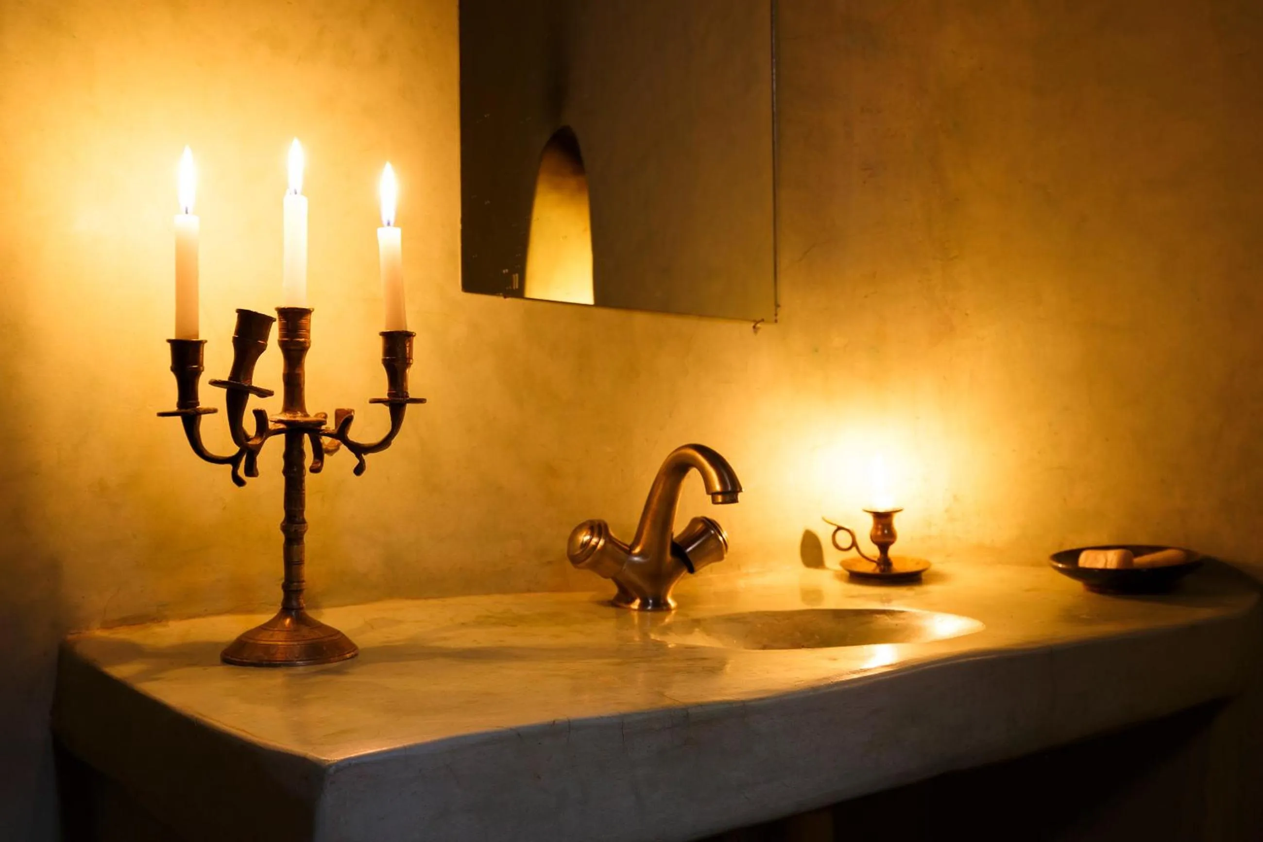 Deluxe Double Room with Balcony in Kasbah Tebi