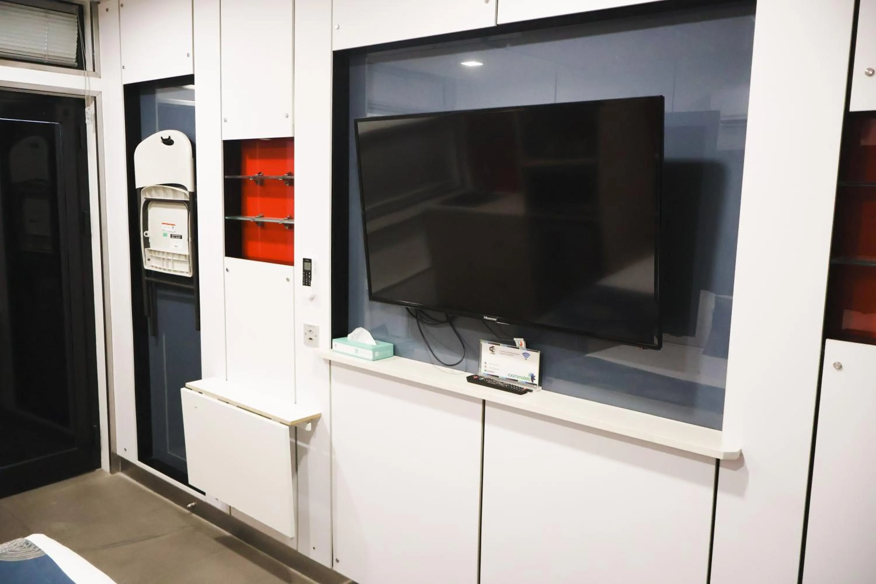 TV and multimedia in Stay Motel - Formerly Room Motels Gympie