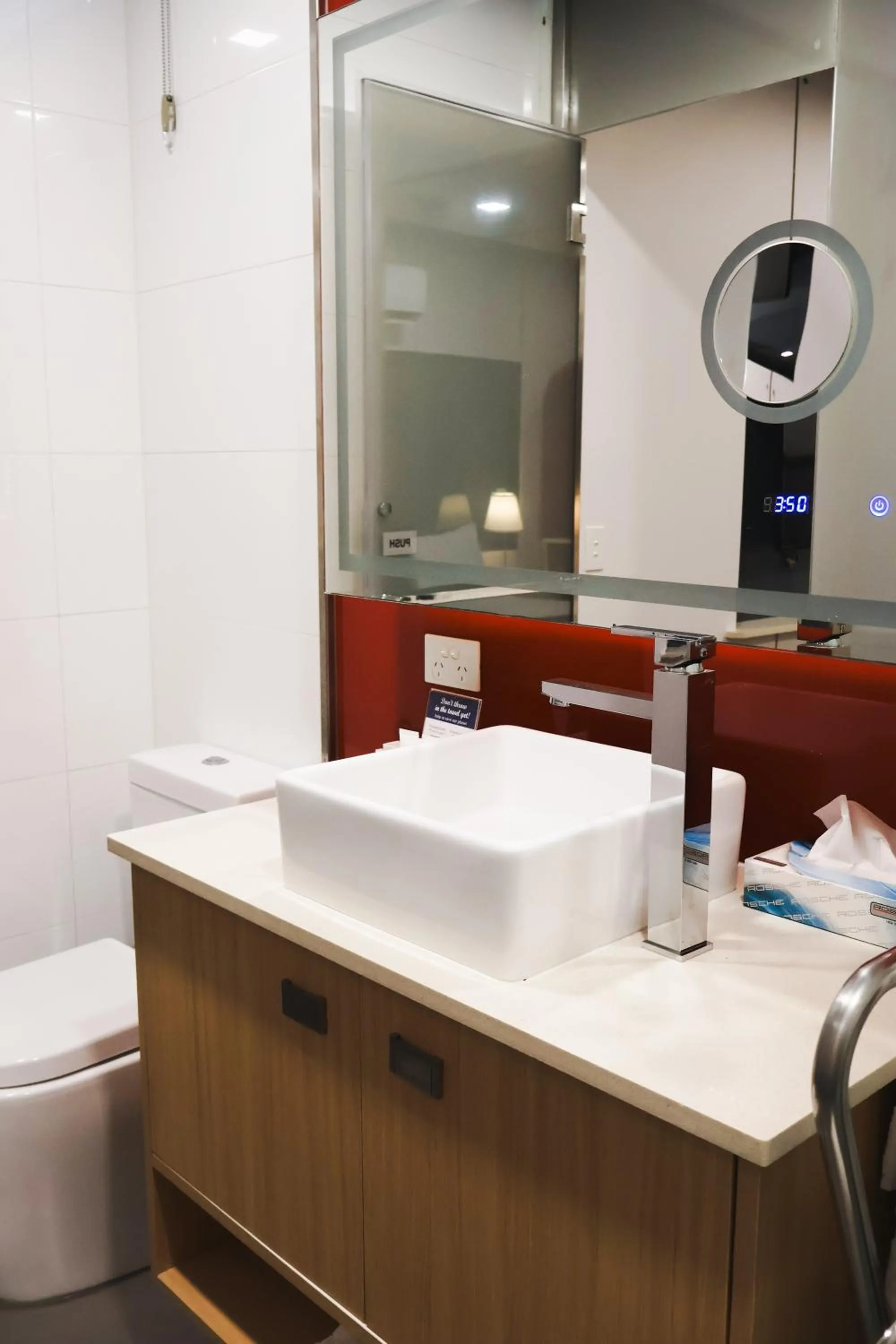 Toilet in Stay Motel - Formerly Room Motels Gympie