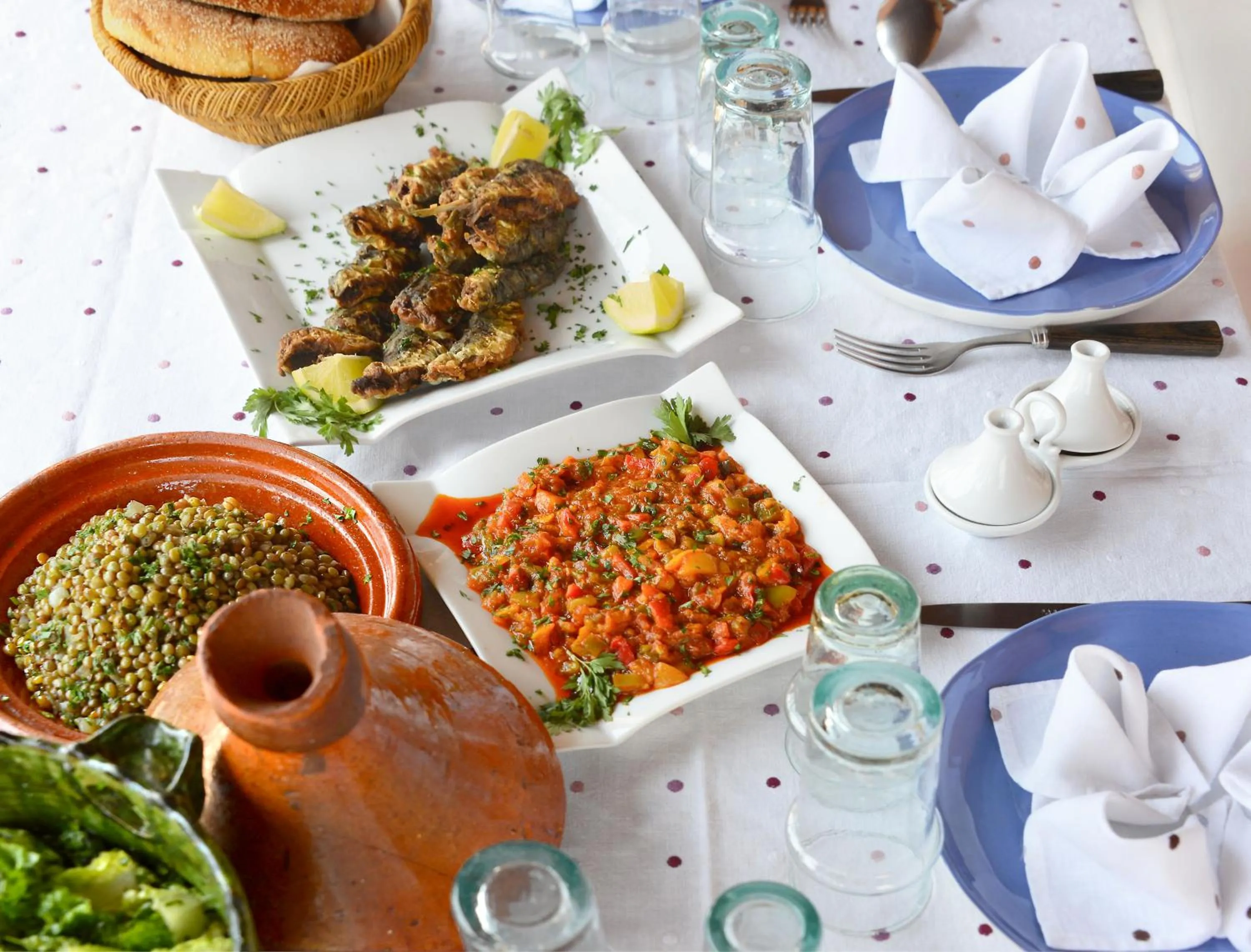 Food and drinks in Dar Housnia