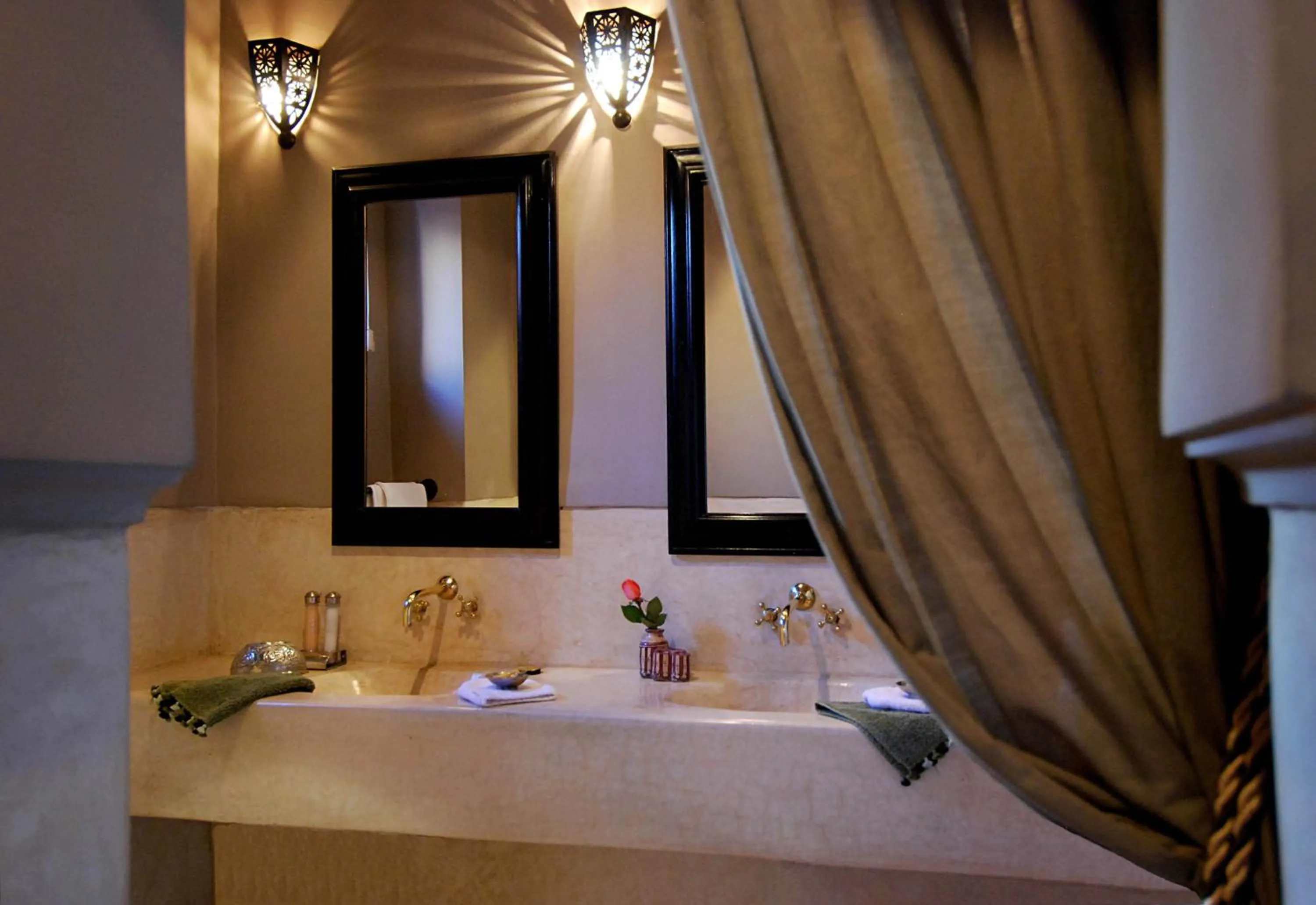Bathroom in Dar Housnia