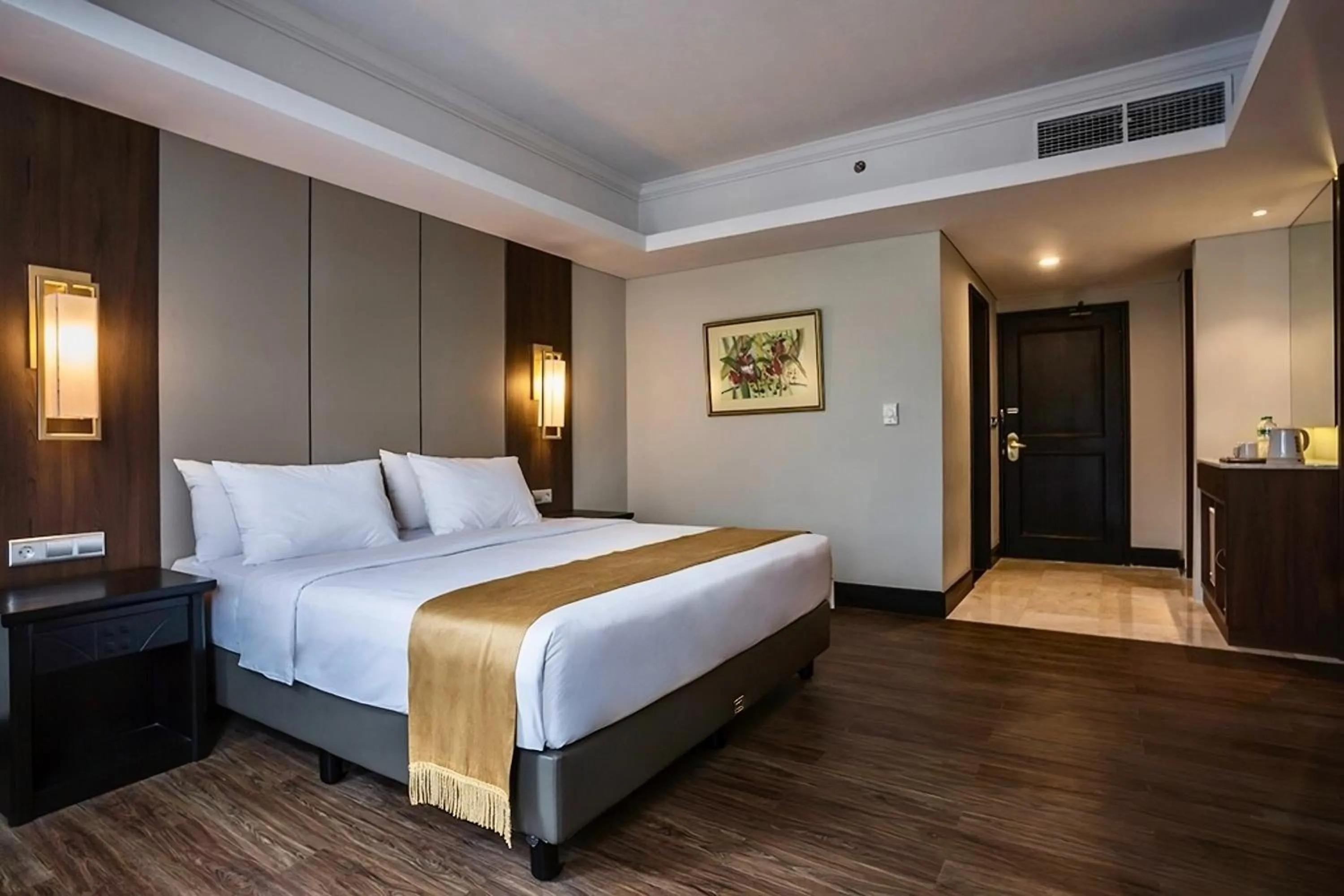 Bedroom, Bed in The Acacia Hotel Jakarta