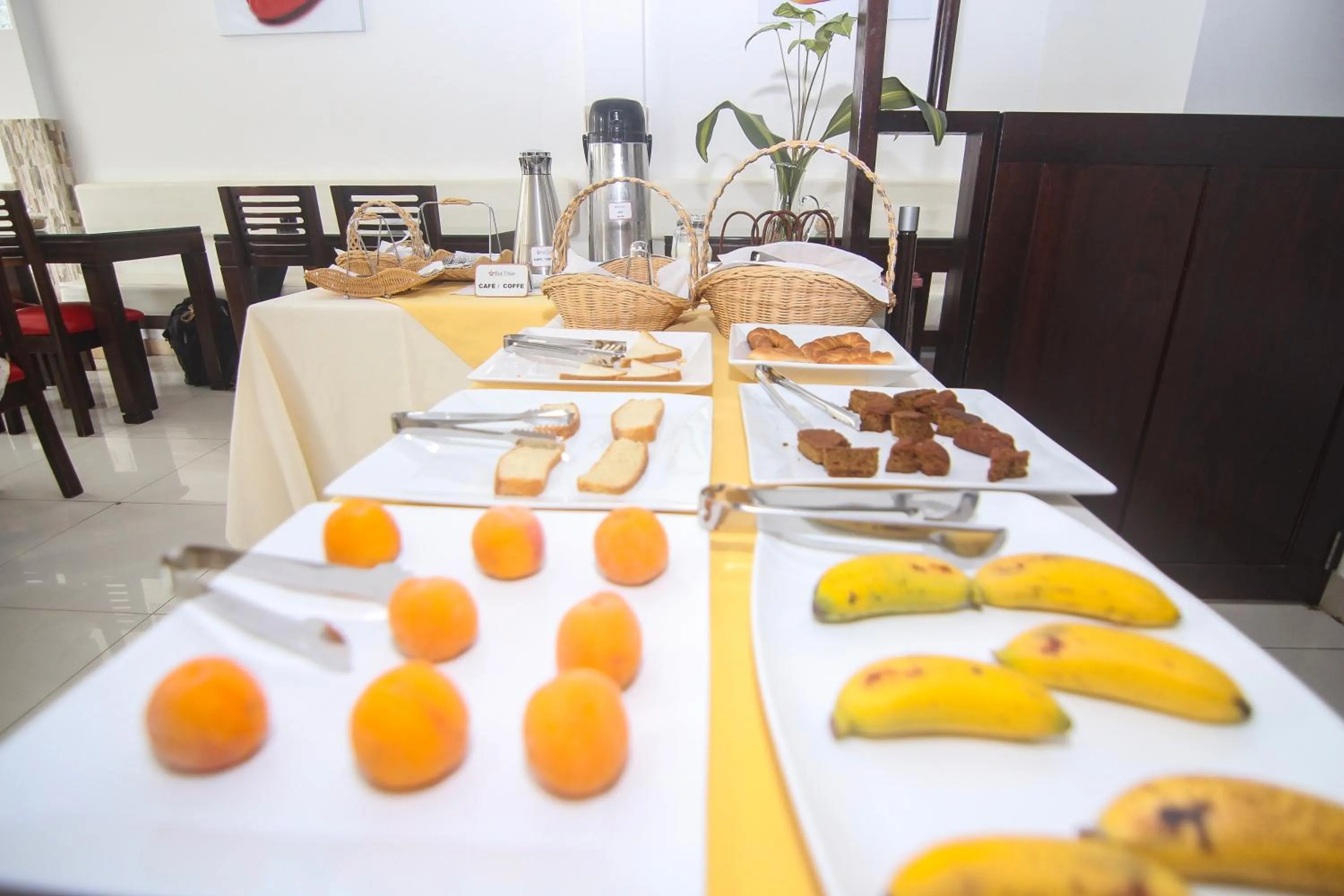 Buffet breakfast in Hotel Rio Mayo