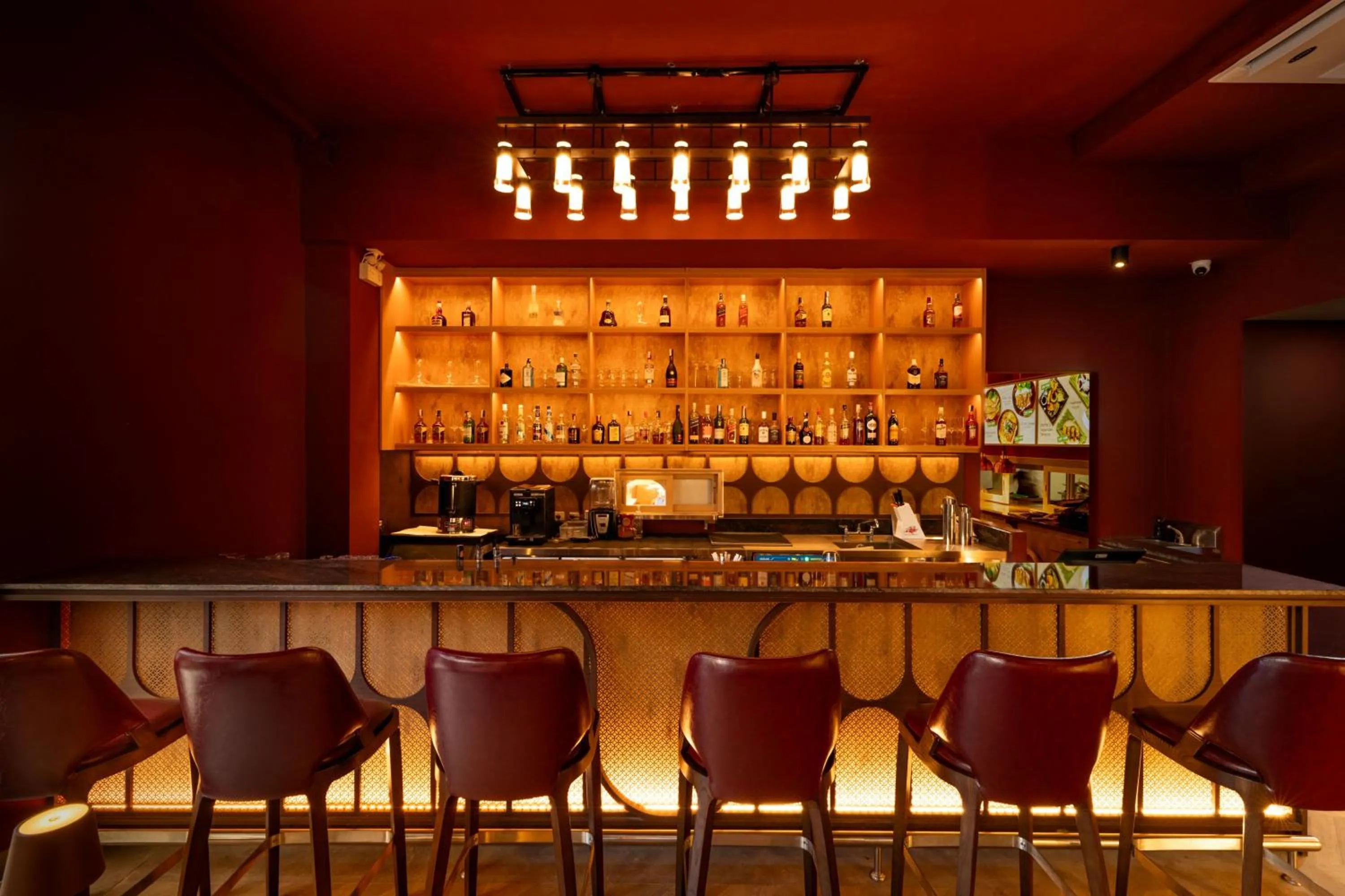 Food and drinks in Katathani Phuket Beach Resort - SHA Extra Plus