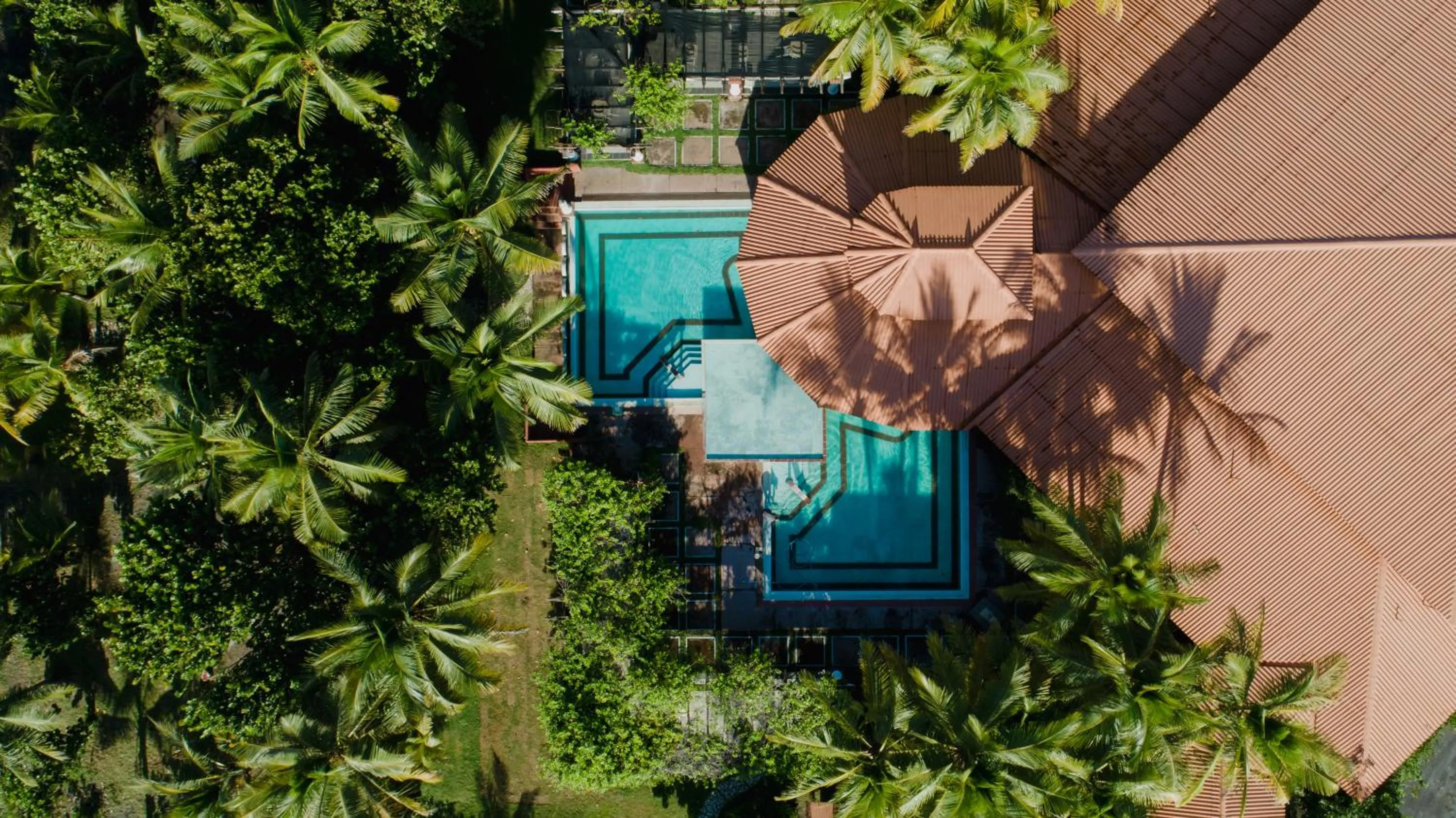 Garden in Las Olas Beach Resort