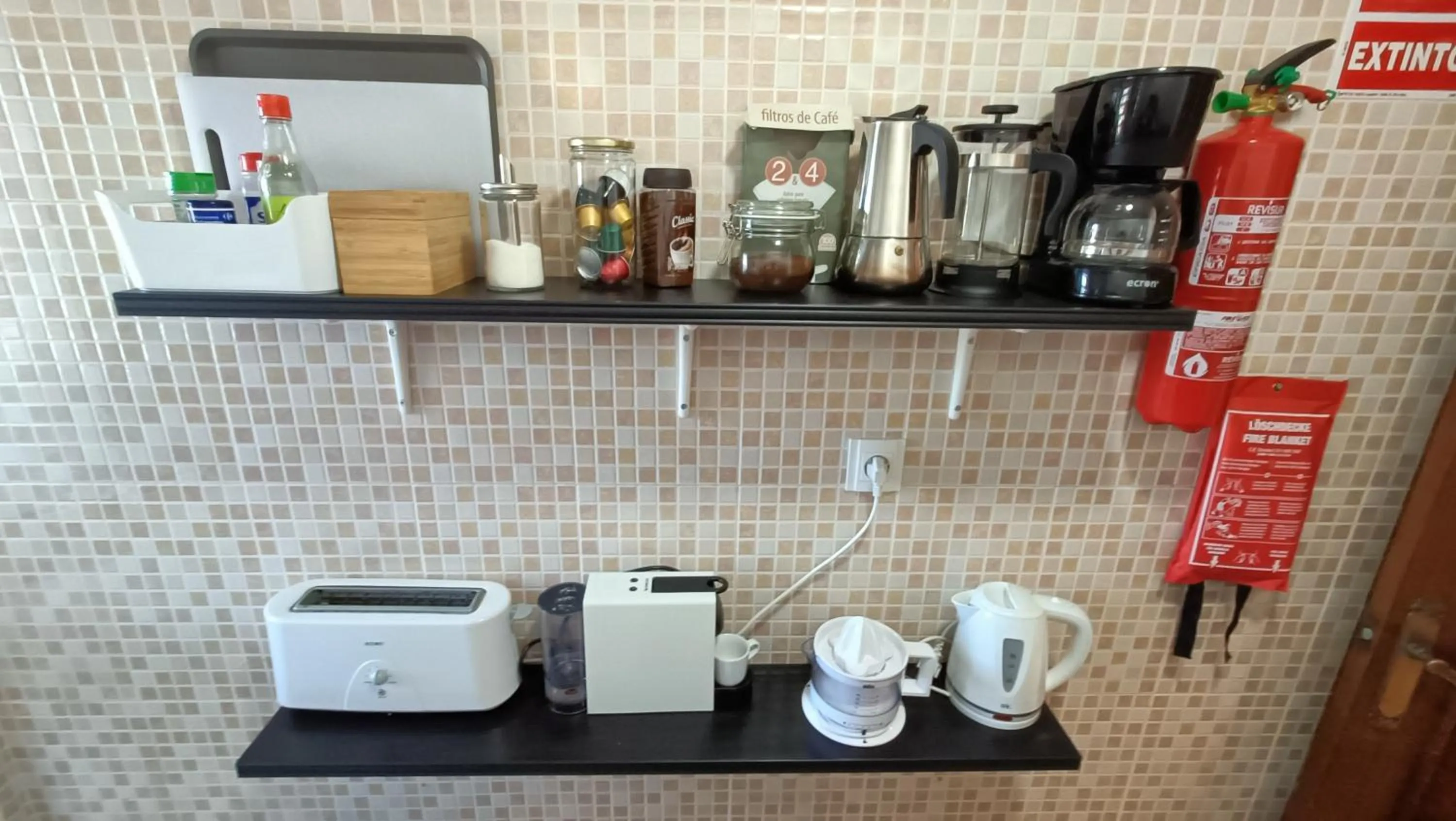 Coffee/tea facilities in Torre del Carmen Malaga