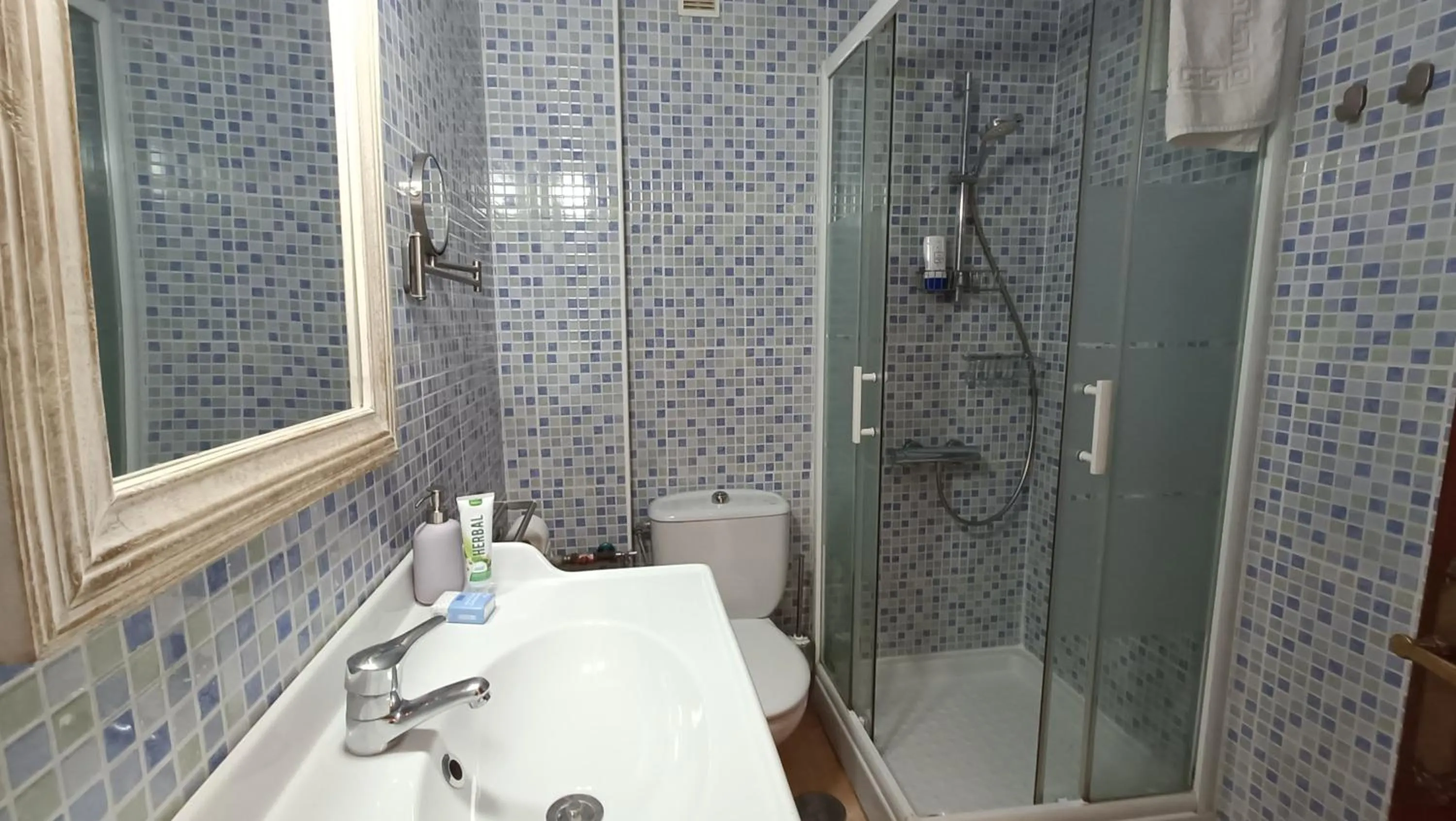Shower in Torre del Carmen Malaga