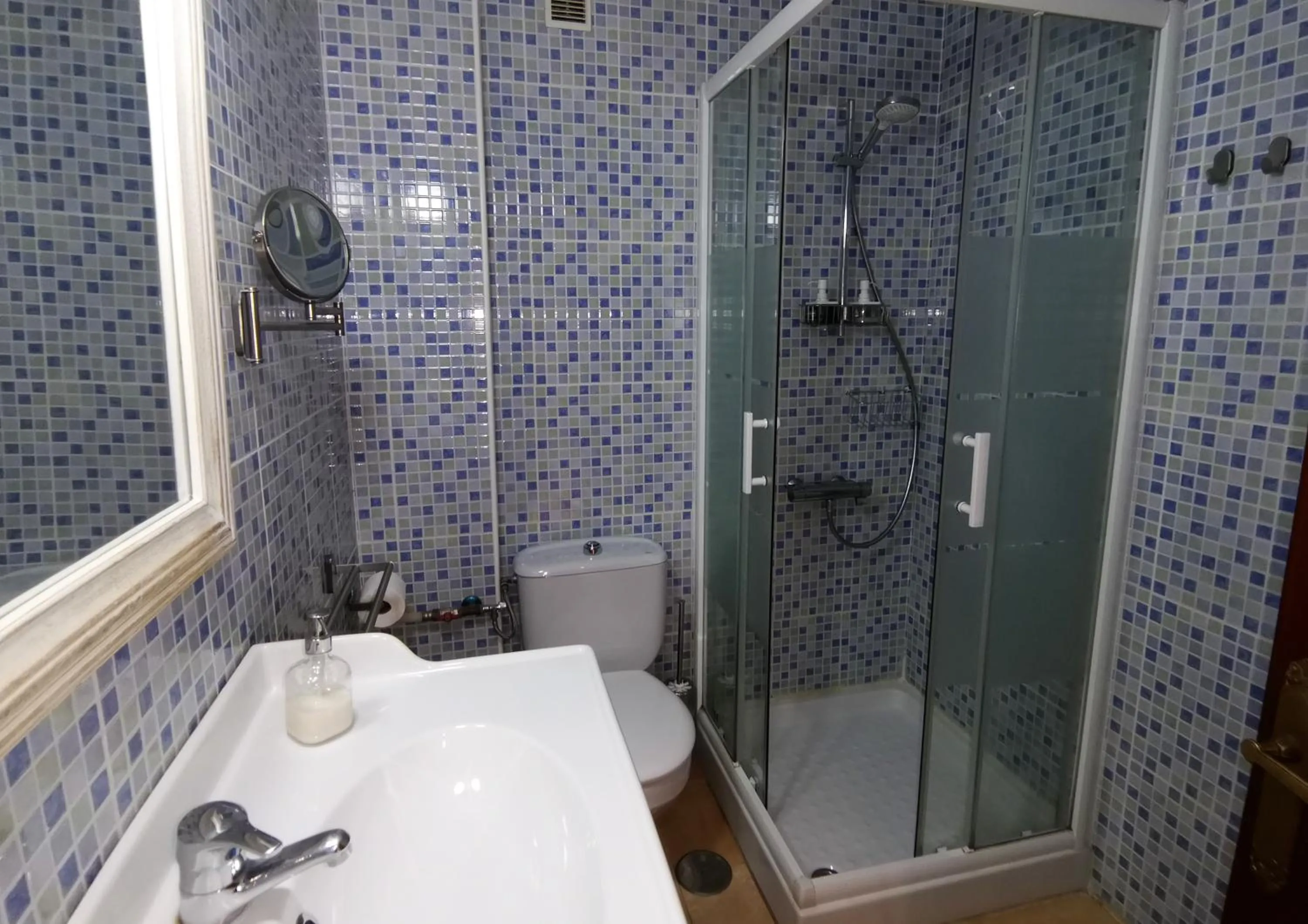 Shower in Torre del Carmen Malaga