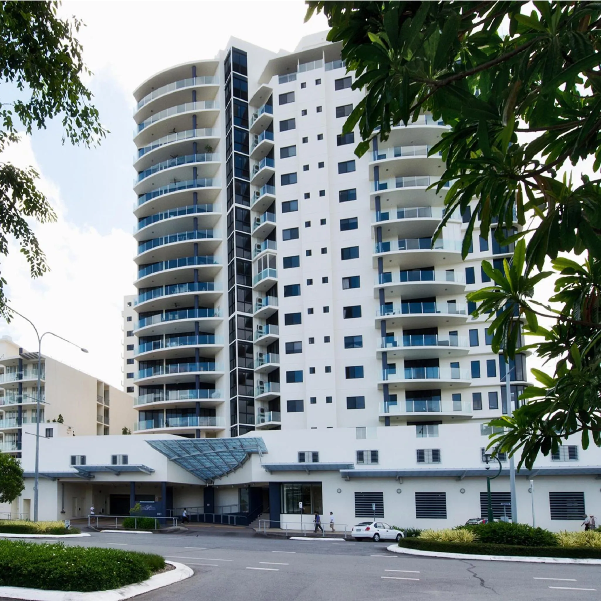 Facade/entrance in Piermonde Apartments Cairns