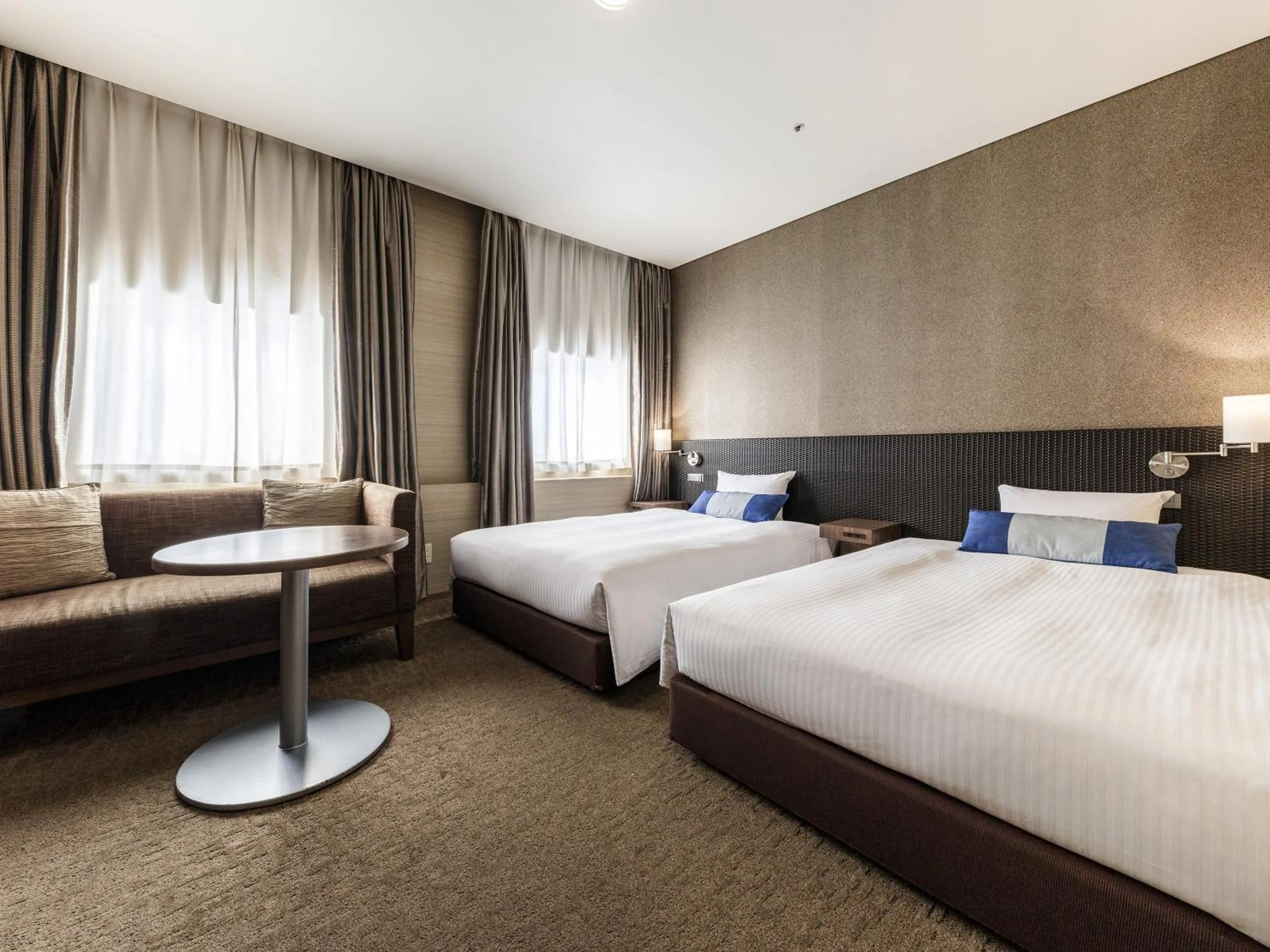 Photo of the whole room, Bed in Nishitetsu Inn Kurosaki