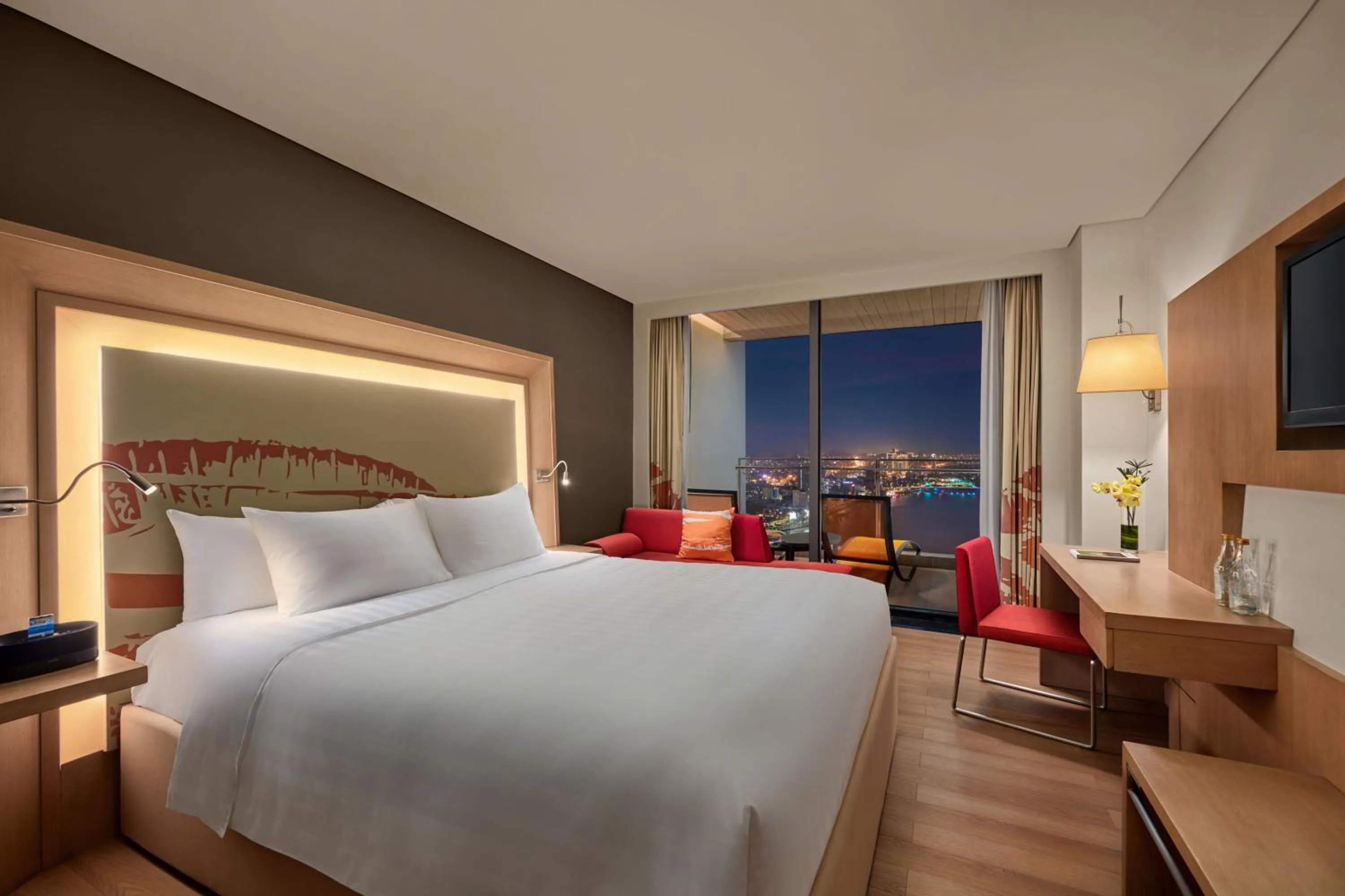 City view, Bed in Novotel Danang Premier Han River
