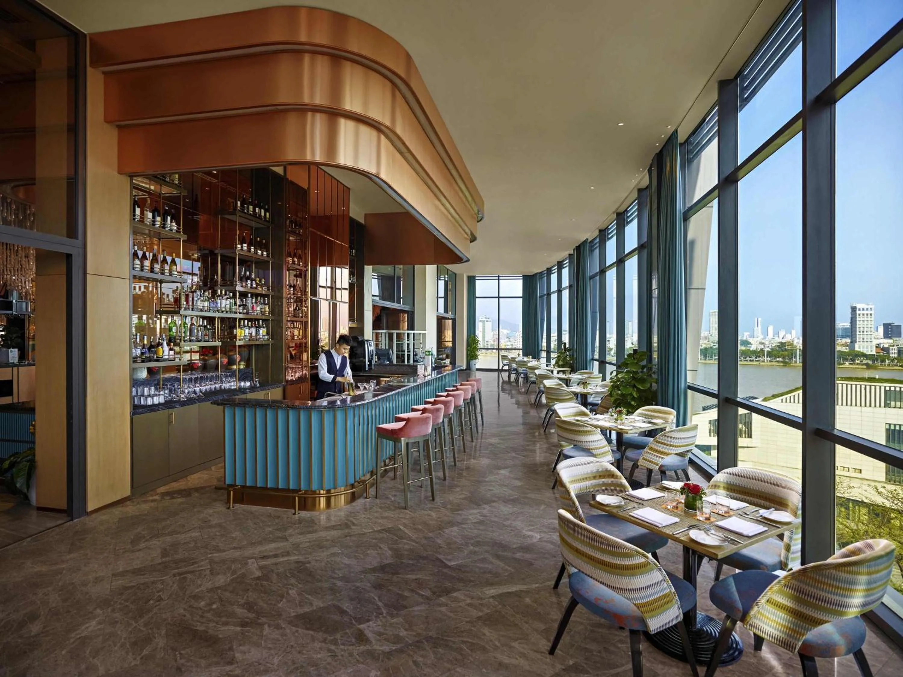 Restaurant/places to eat in Novotel Danang Premier Han River