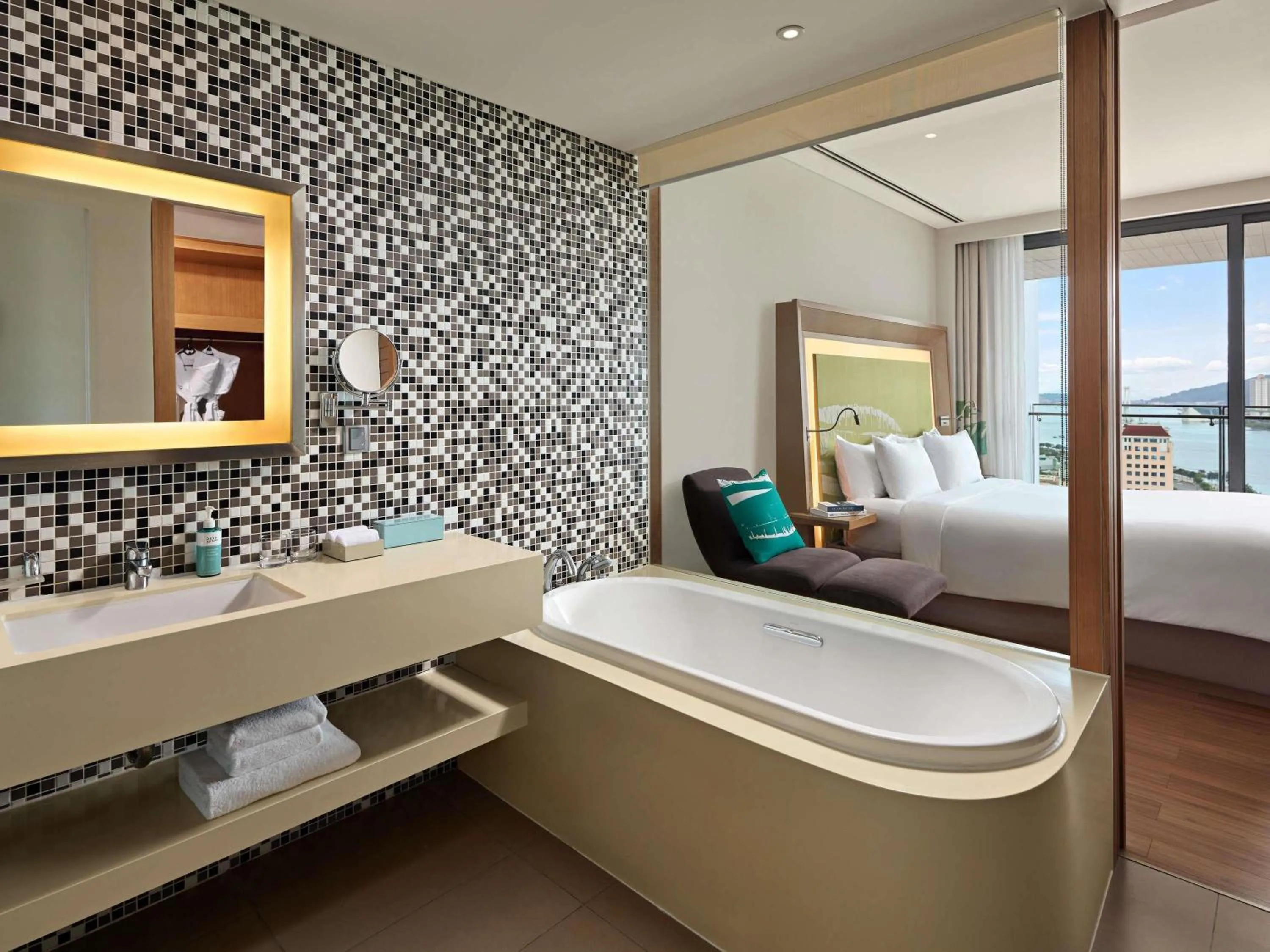 Bedroom, Bed in Novotel Danang Premier Han River