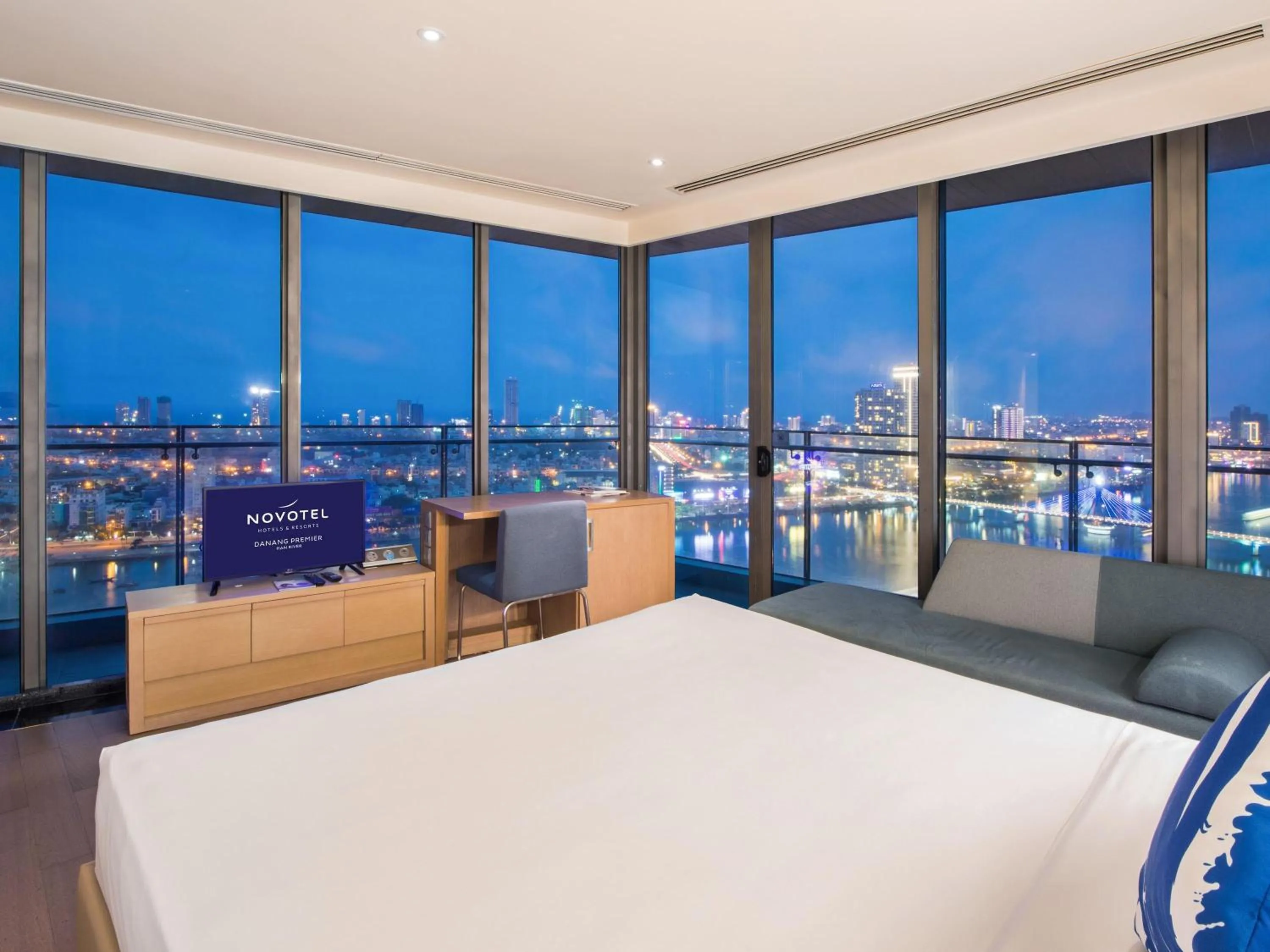 Bedroom, Bed in Novotel Danang Premier Han River