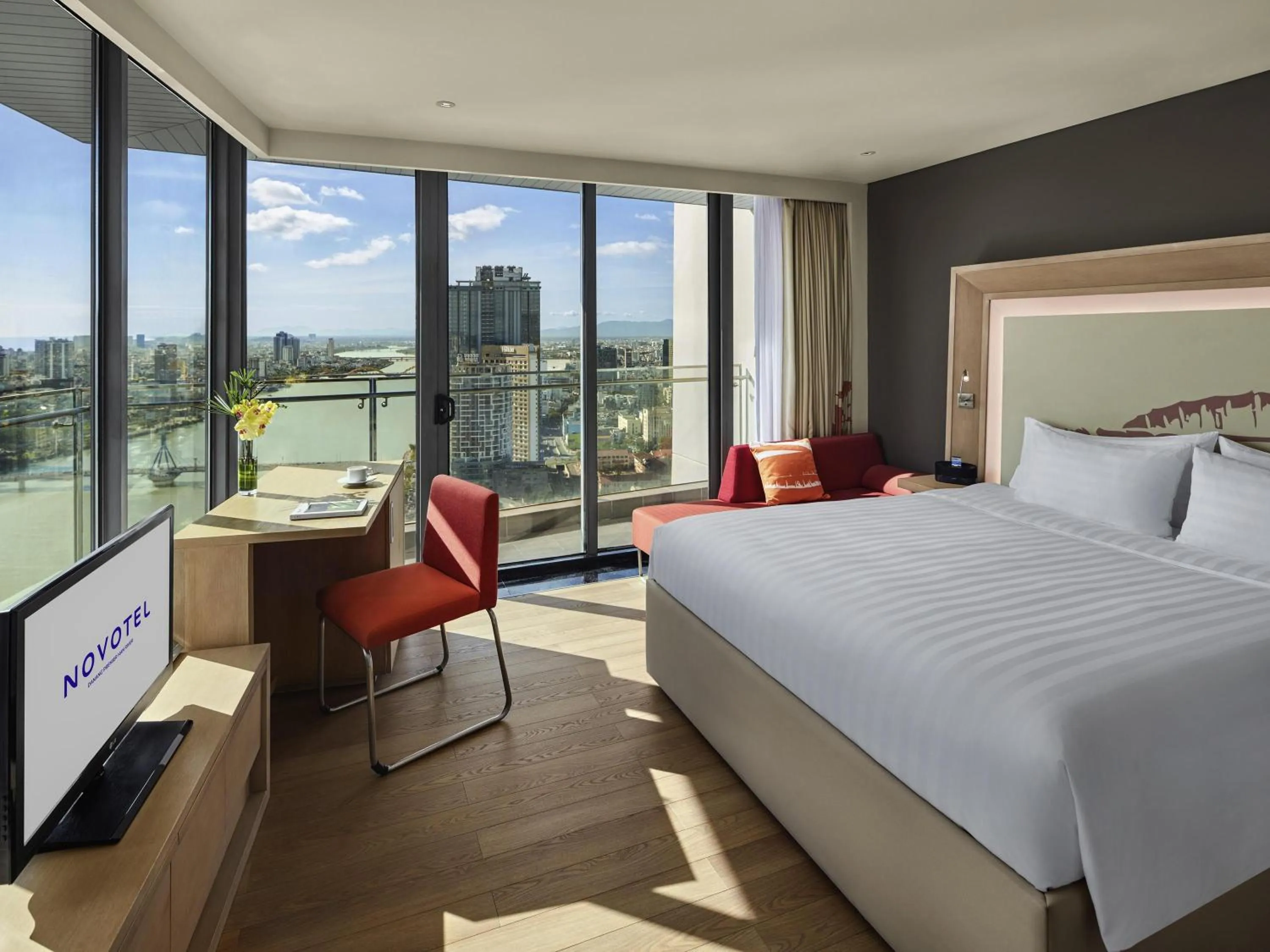 Bedroom, Bed in Novotel Danang Premier Han River