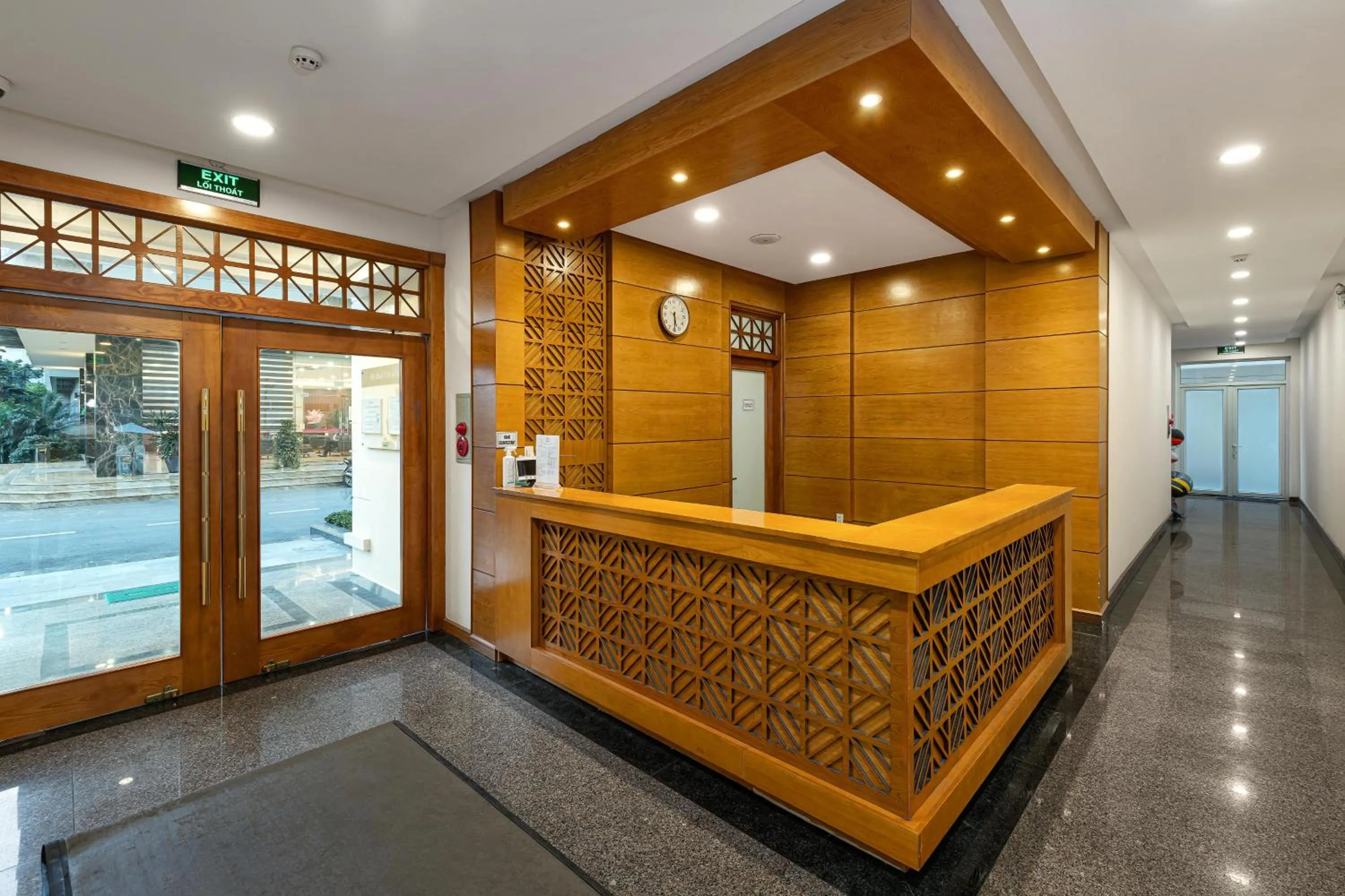 Sunflower Hotel & International Village