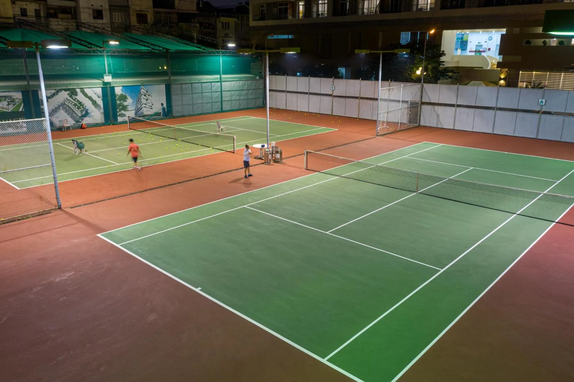 Tennis court in Sunflower Hotel & International Village