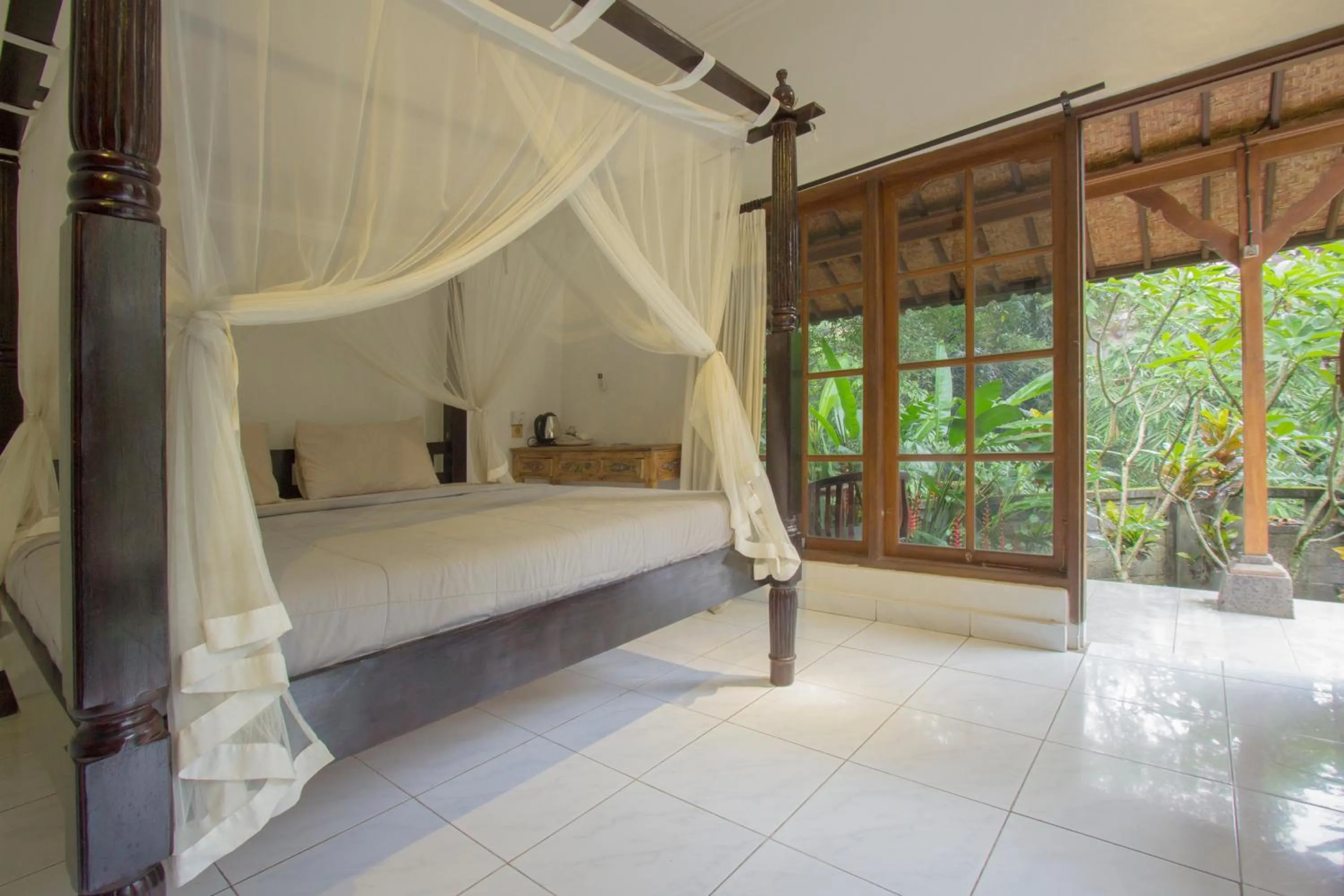 Garden, Bed in Yuliati House Ubud