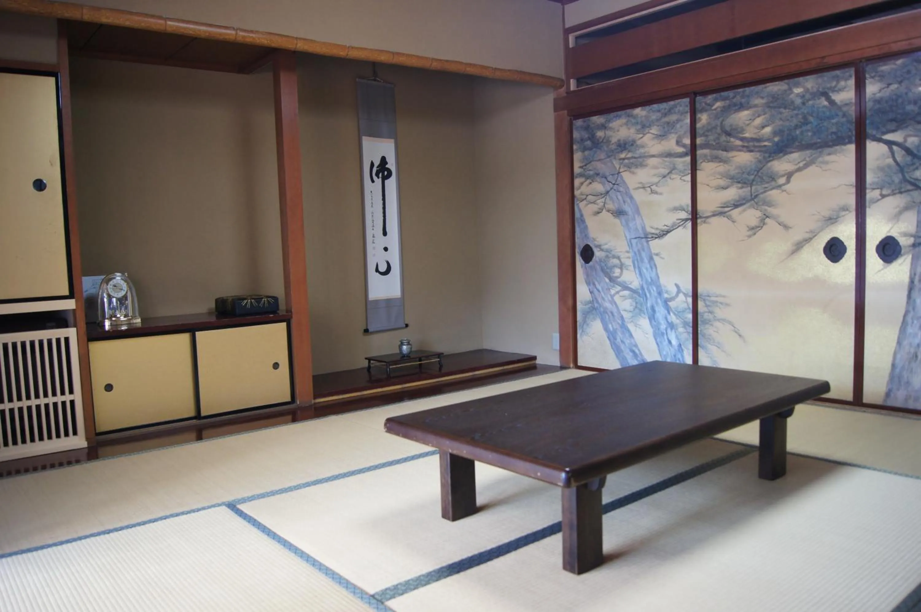 Decorative detail in Gyokuzoin