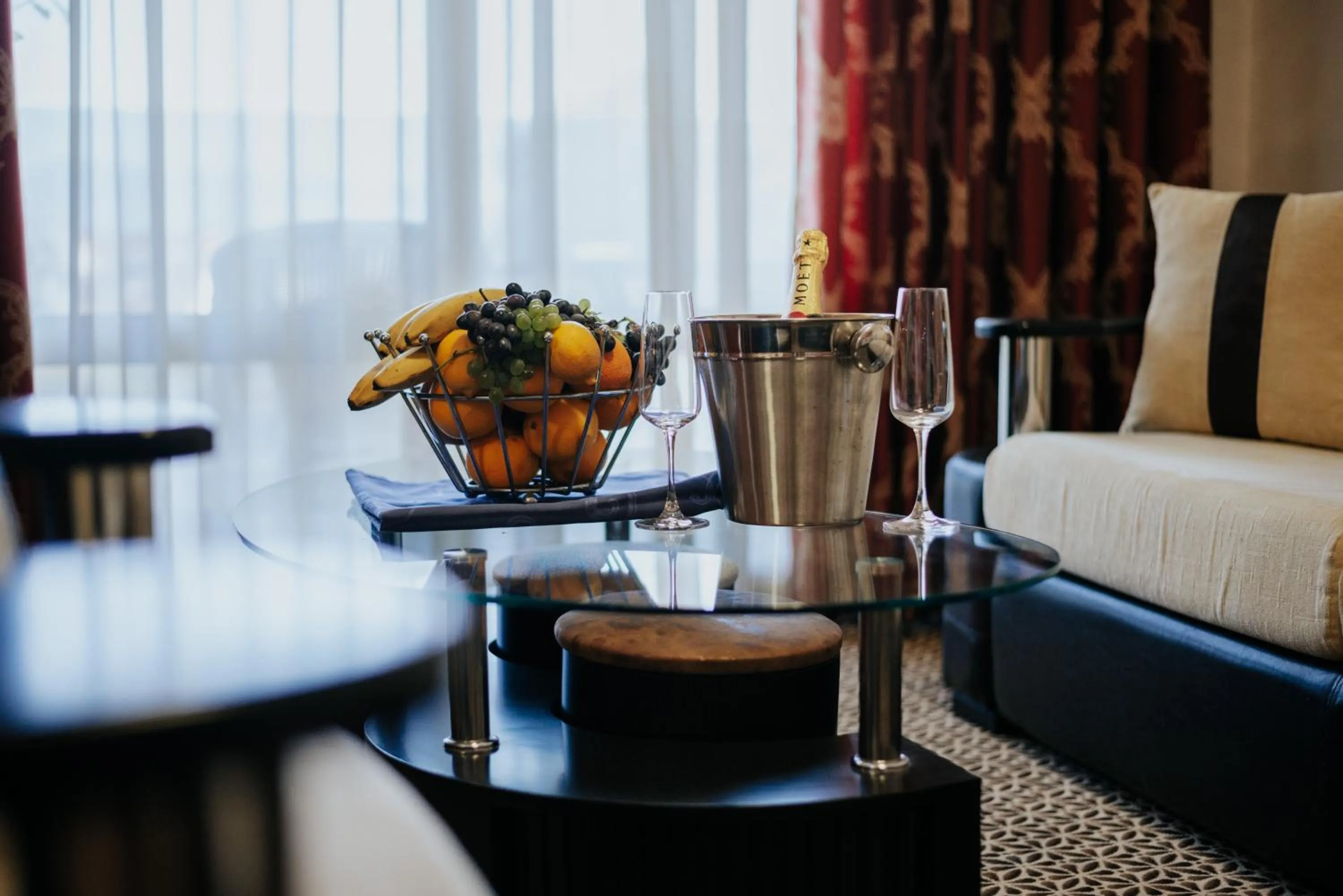 Food and drinks in Hotel Lion