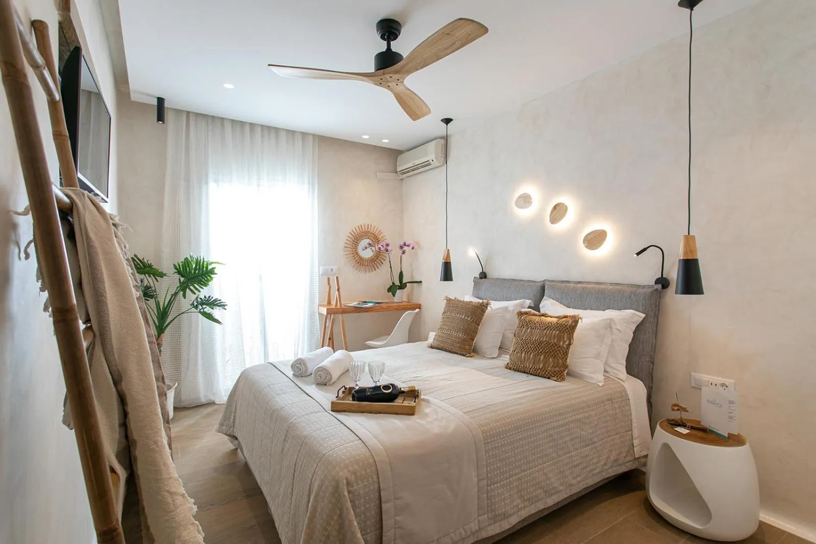 Bed in TERRA FOS NAXOS STUDIOS