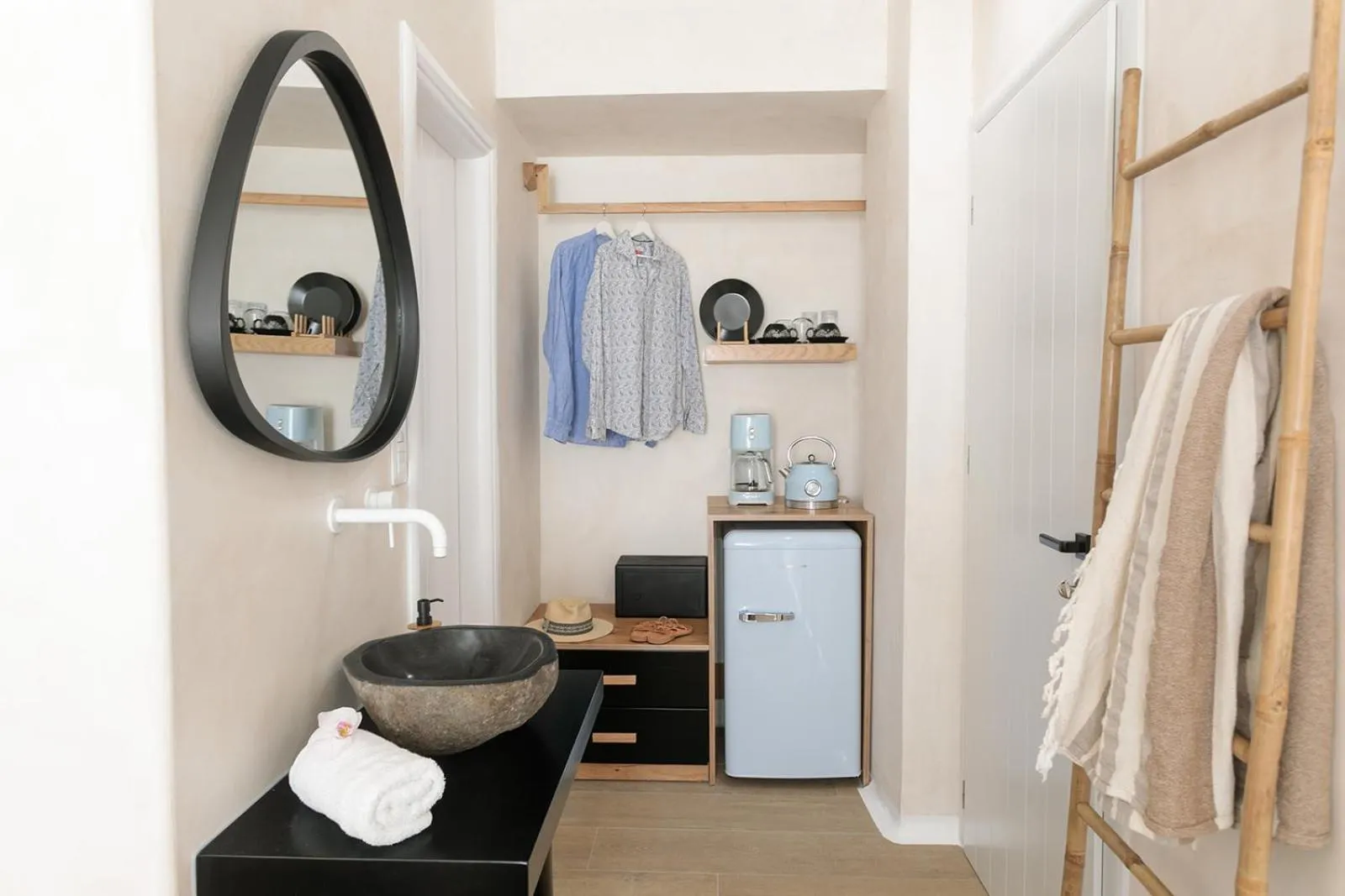 Coffee/tea facilities in TERRA FOS NAXOS STUDIOS