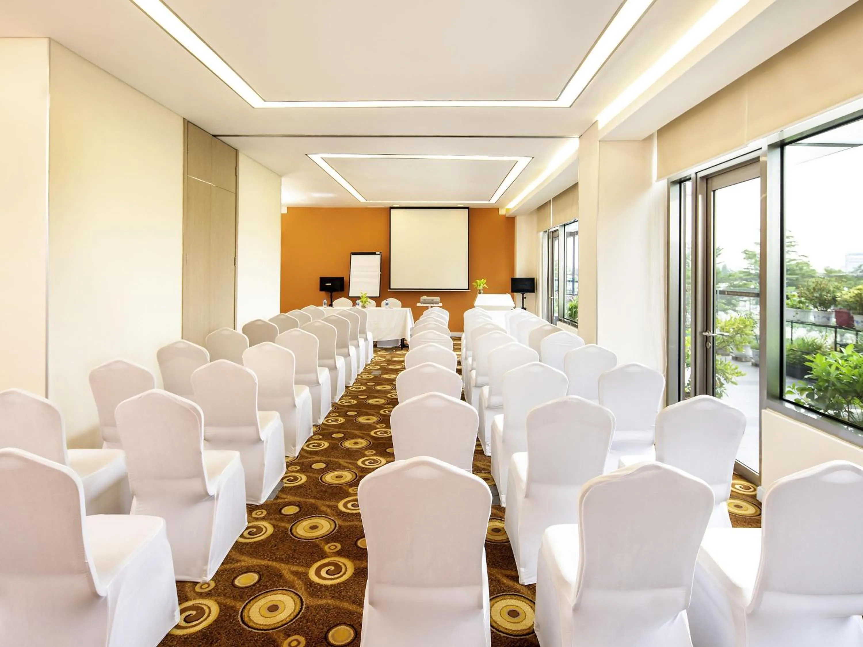 Meeting/conference room in Ibis Saigon South