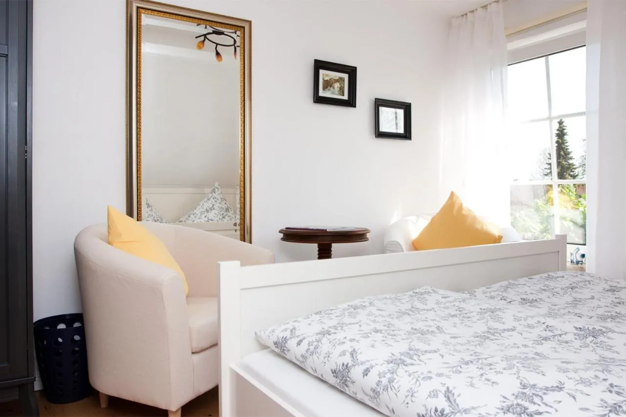 Photo of the whole room, Bed in Landhaus Lillesand