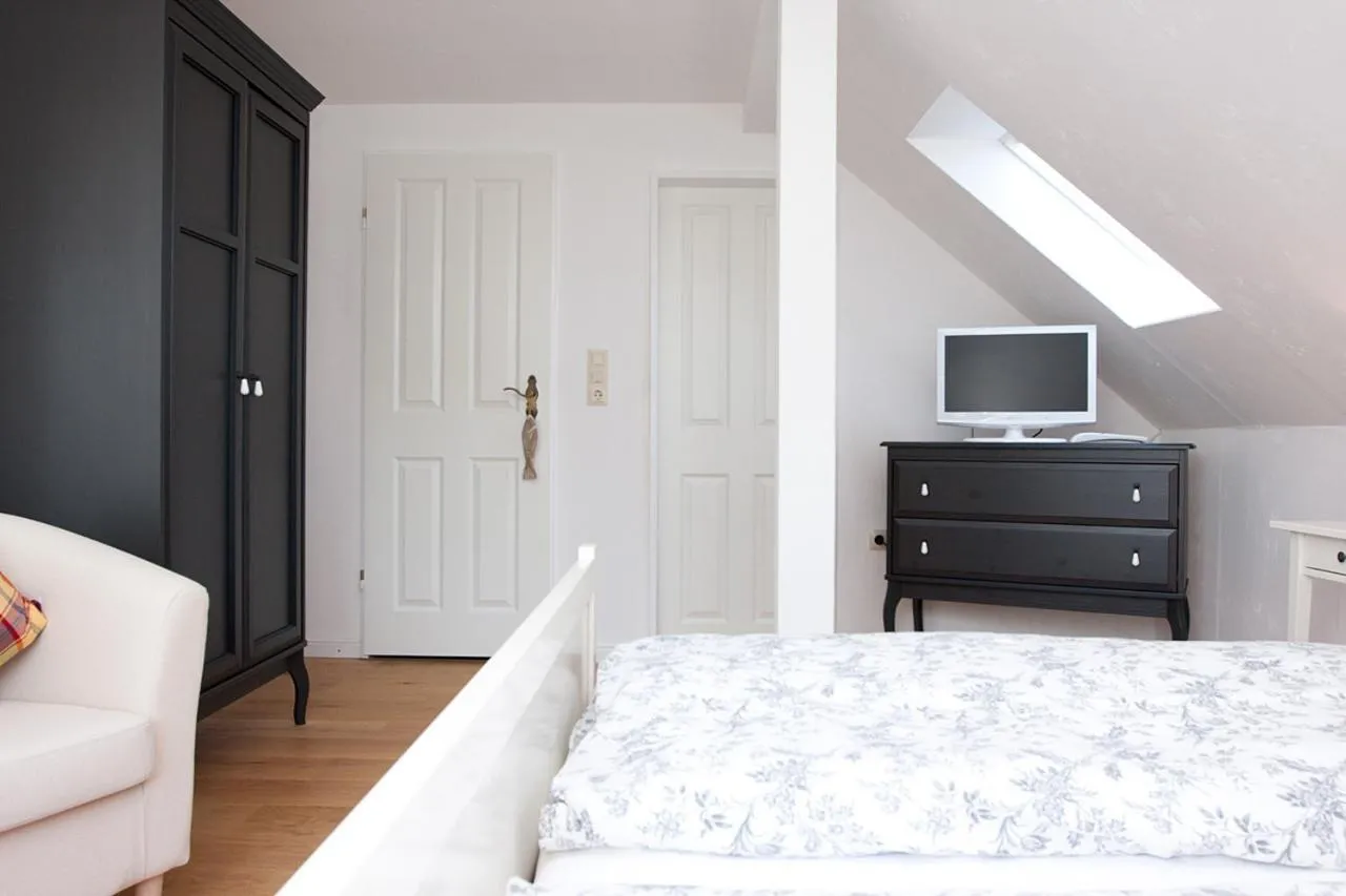 Photo of the whole room, Bed in Landhaus Lillesand