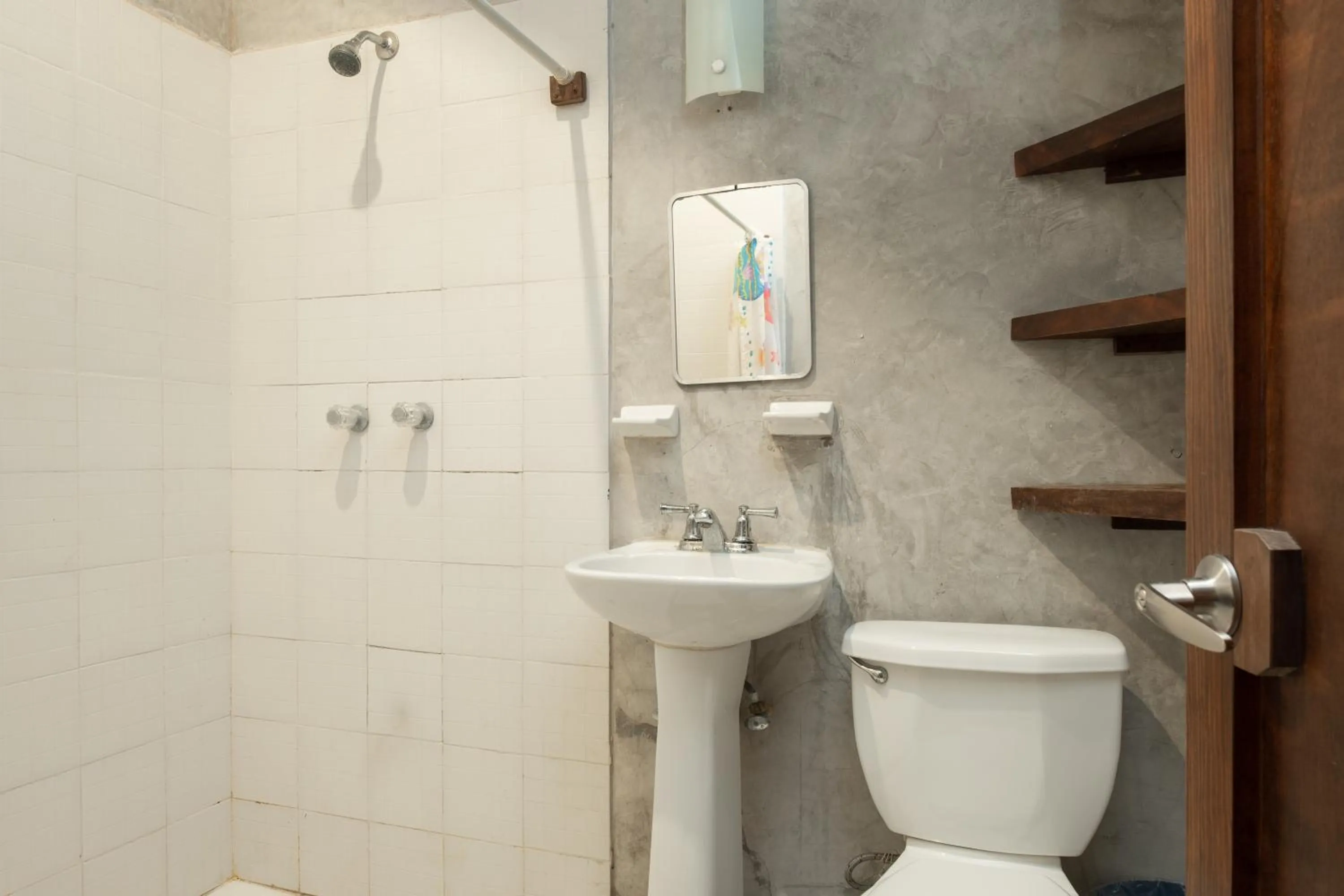 Bathroom in Hokhmah Heart Hotel