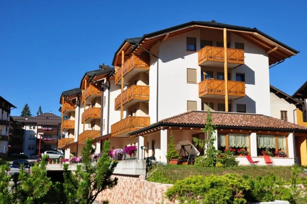 Facade/entrance in Residence Alba Nova