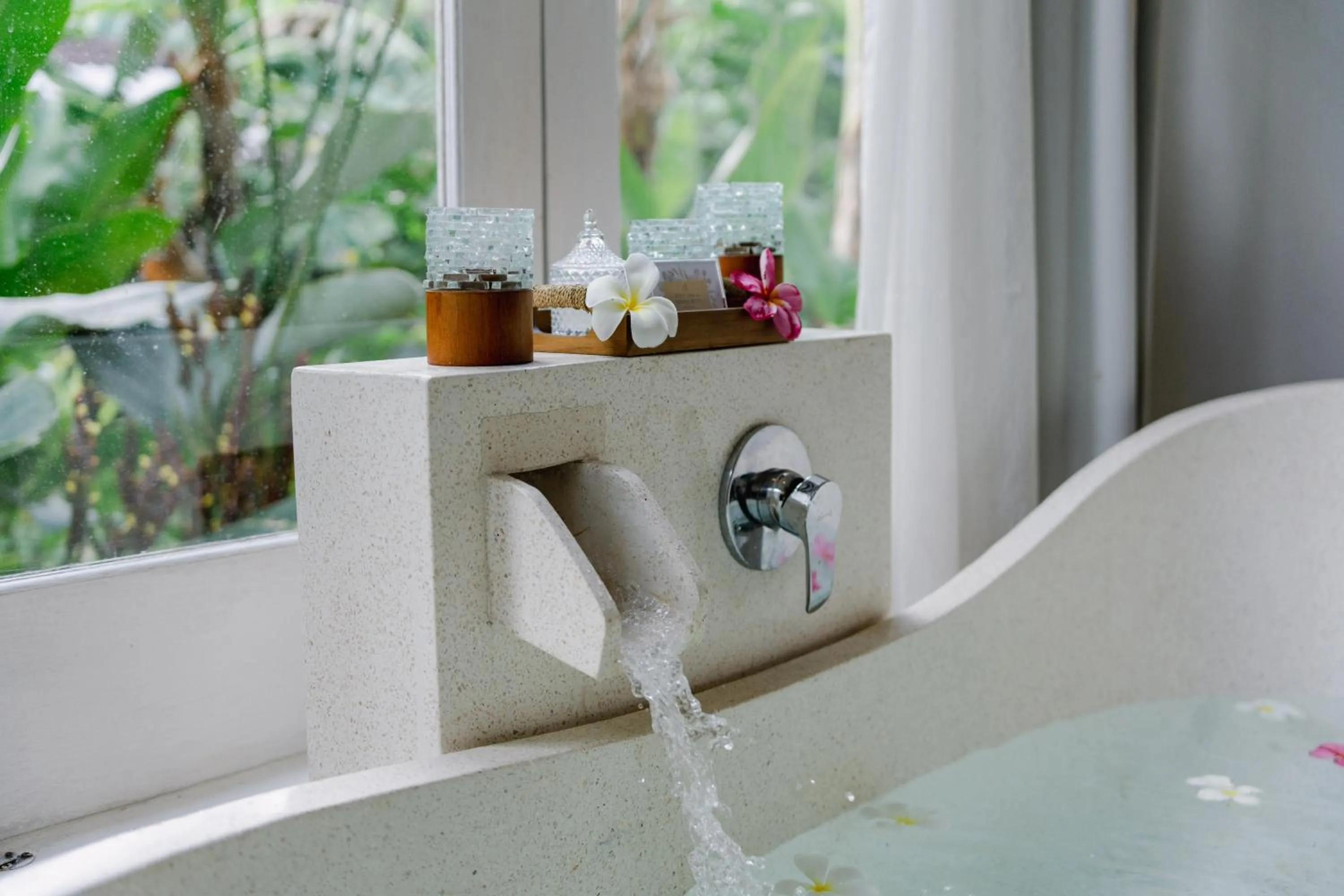 Bath in The Onion Collective