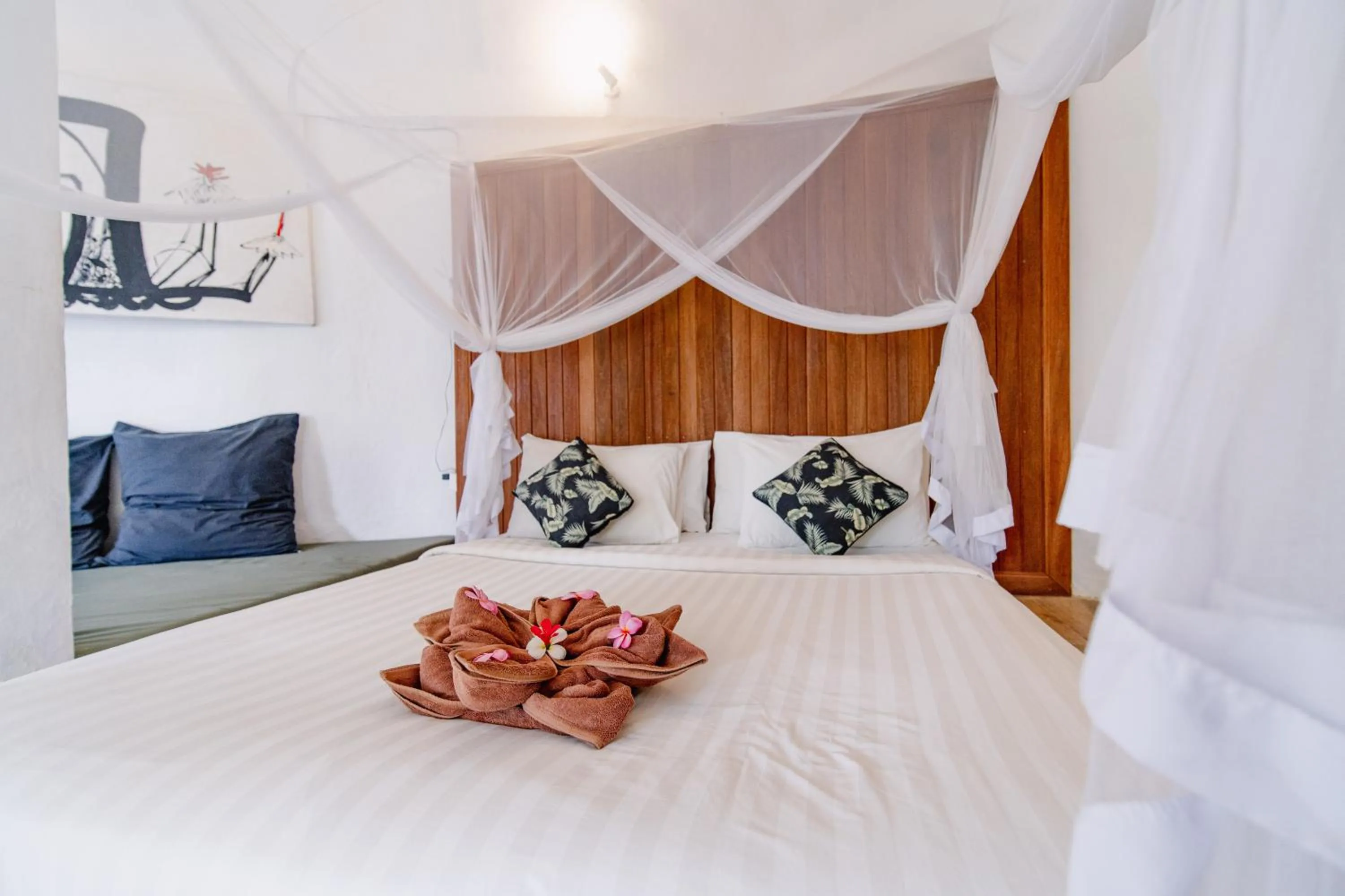 Bedroom, Bed in The Onion Collective