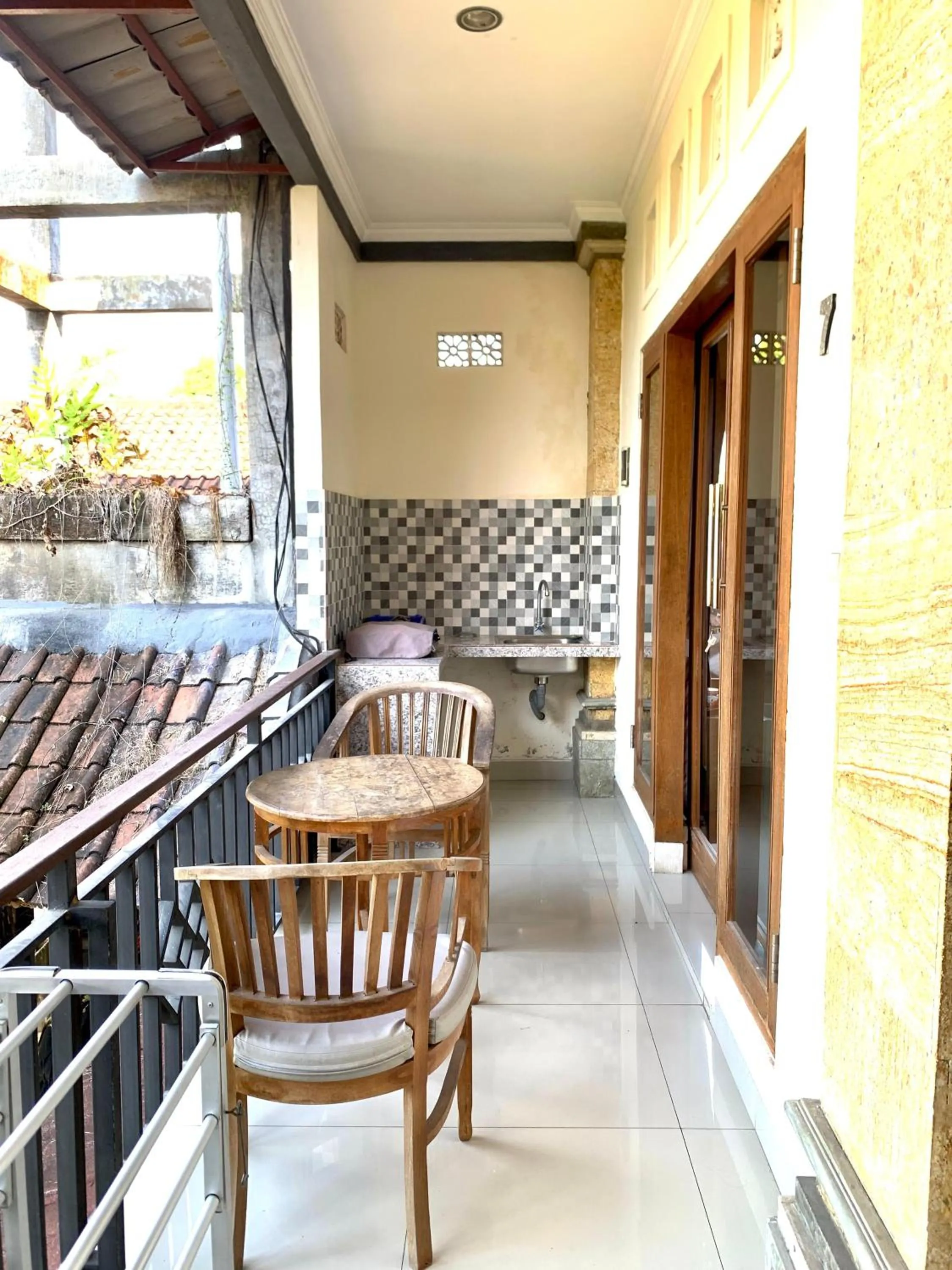 Balcony/Terrace in Bagus Homestay