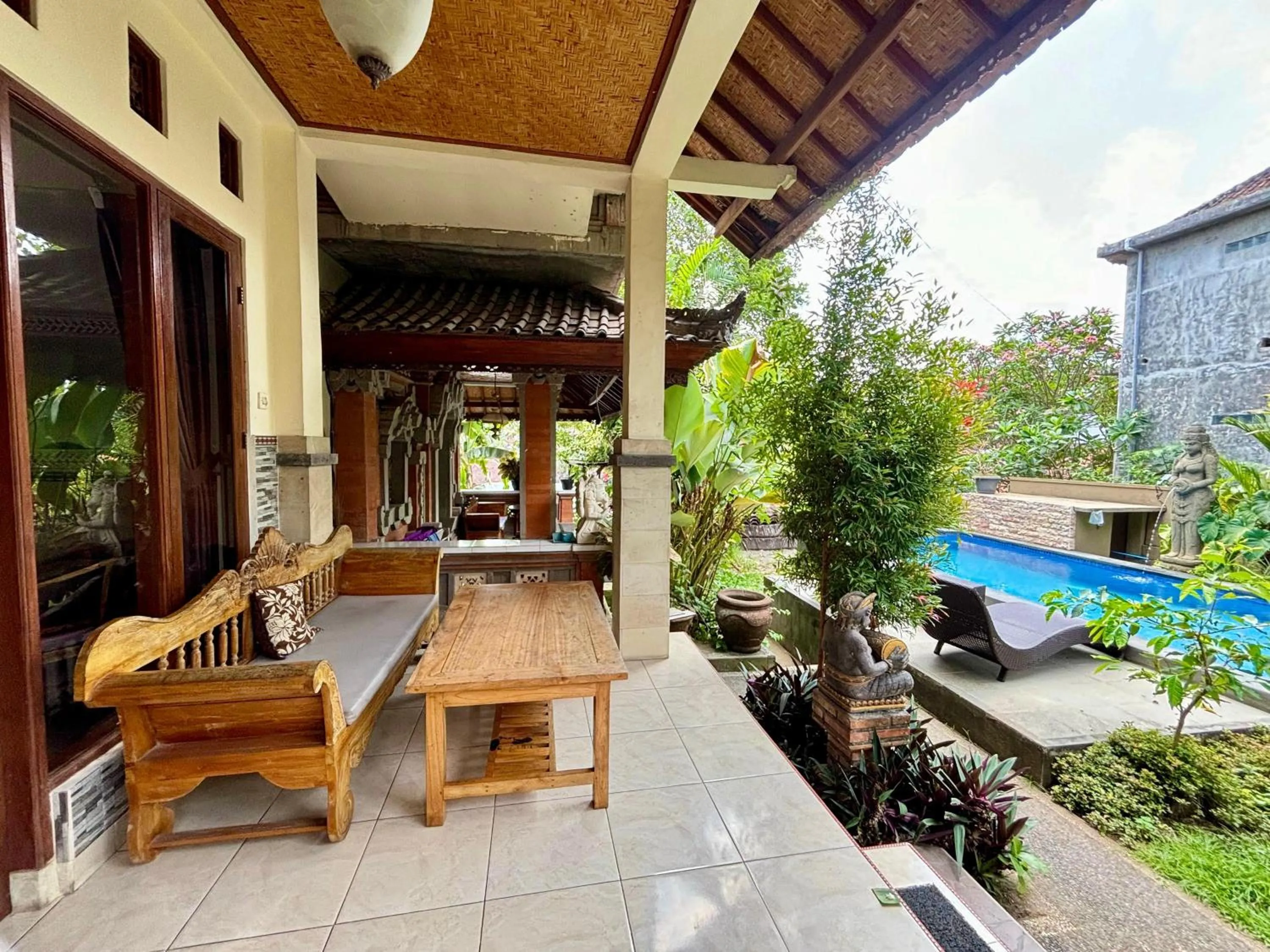 Balcony/Terrace in Bagus Homestay