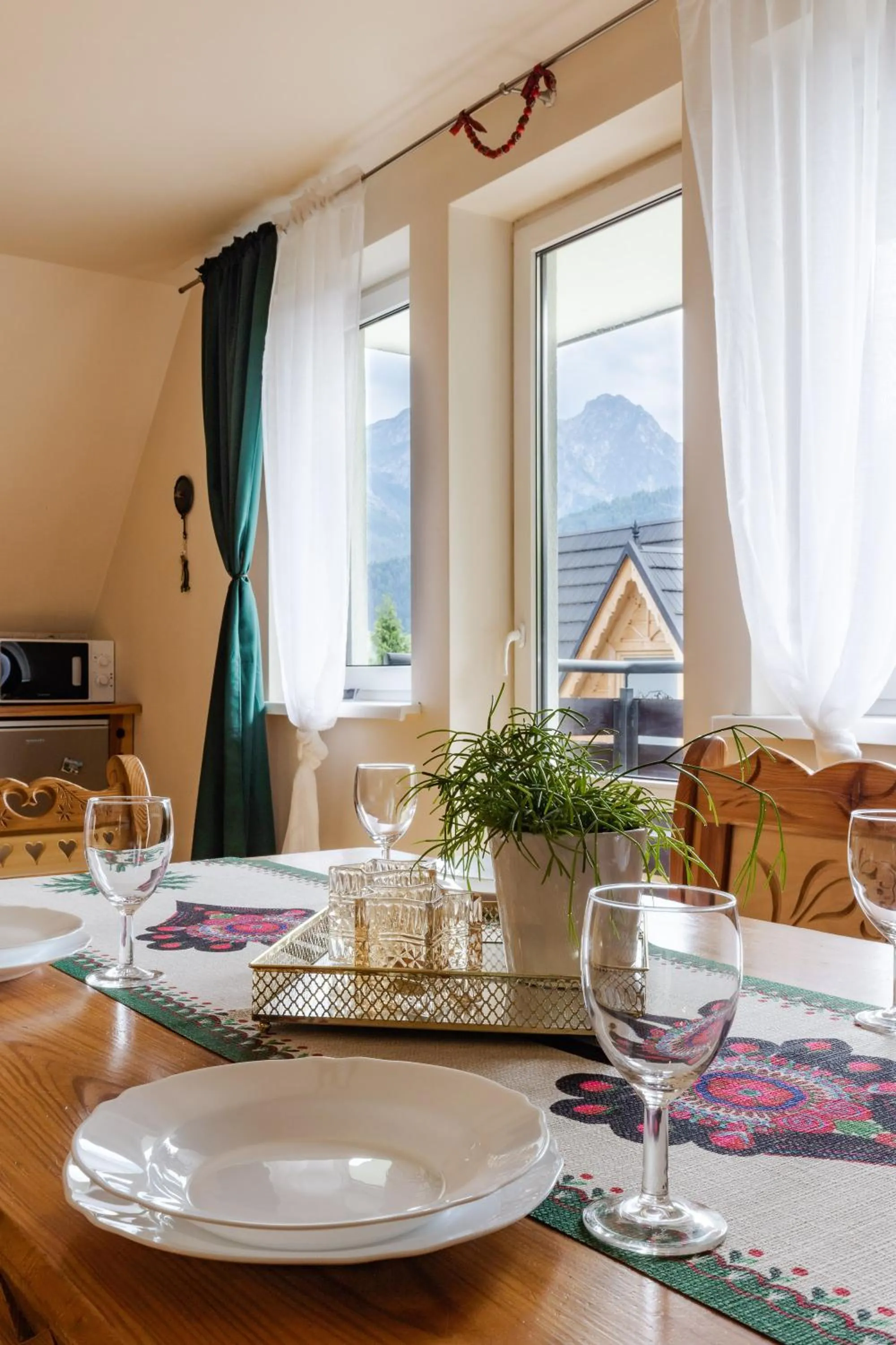 Dining area in Apartamenty Butorowy Zakopane