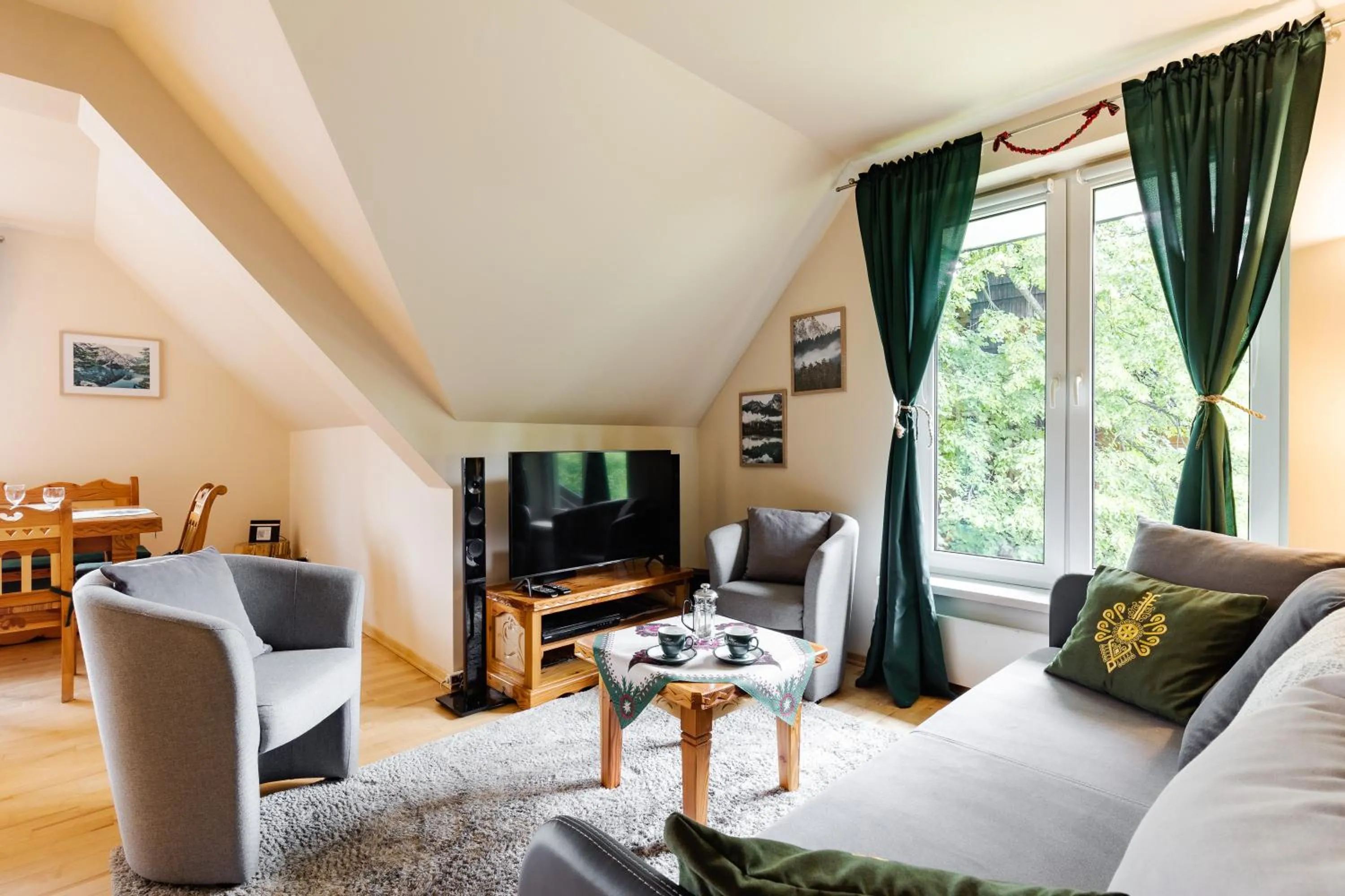 TV and multimedia in Apartamenty Butorowy Zakopane