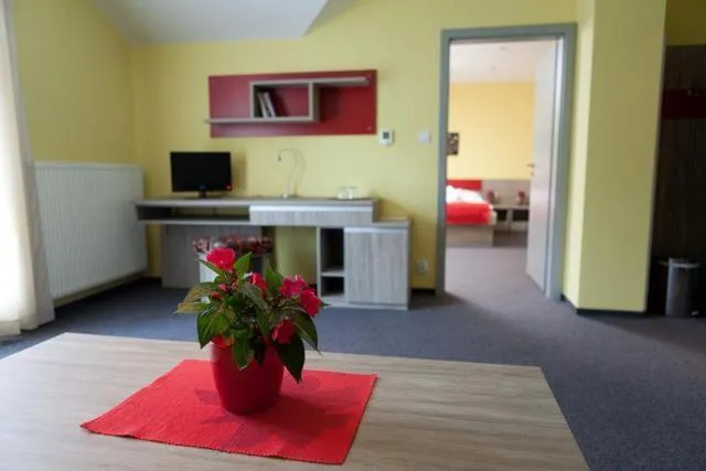 Living room, Bed in F - Team Hotel