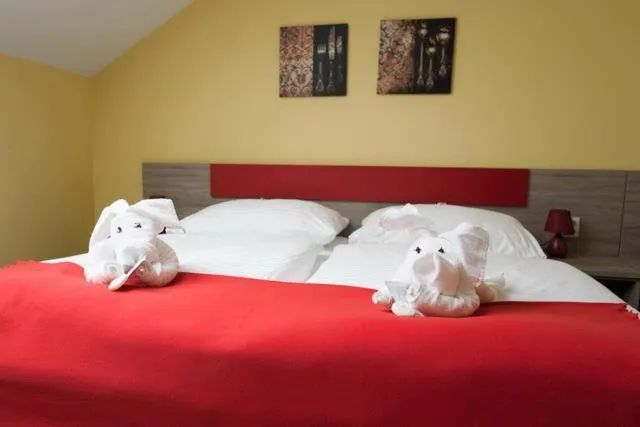 Bed in F - Team Hotel