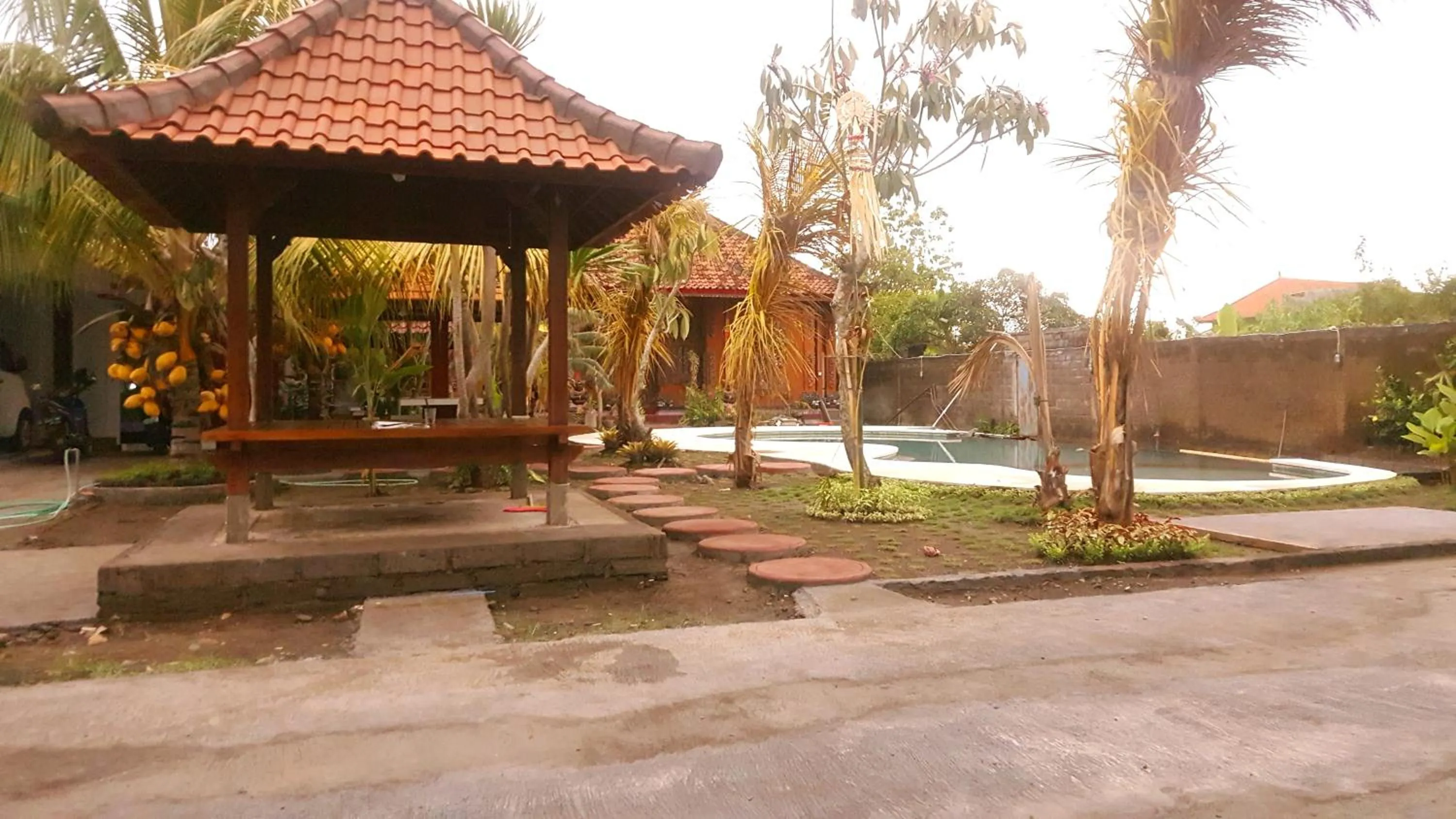 HOTEL SEGARA MANDALA