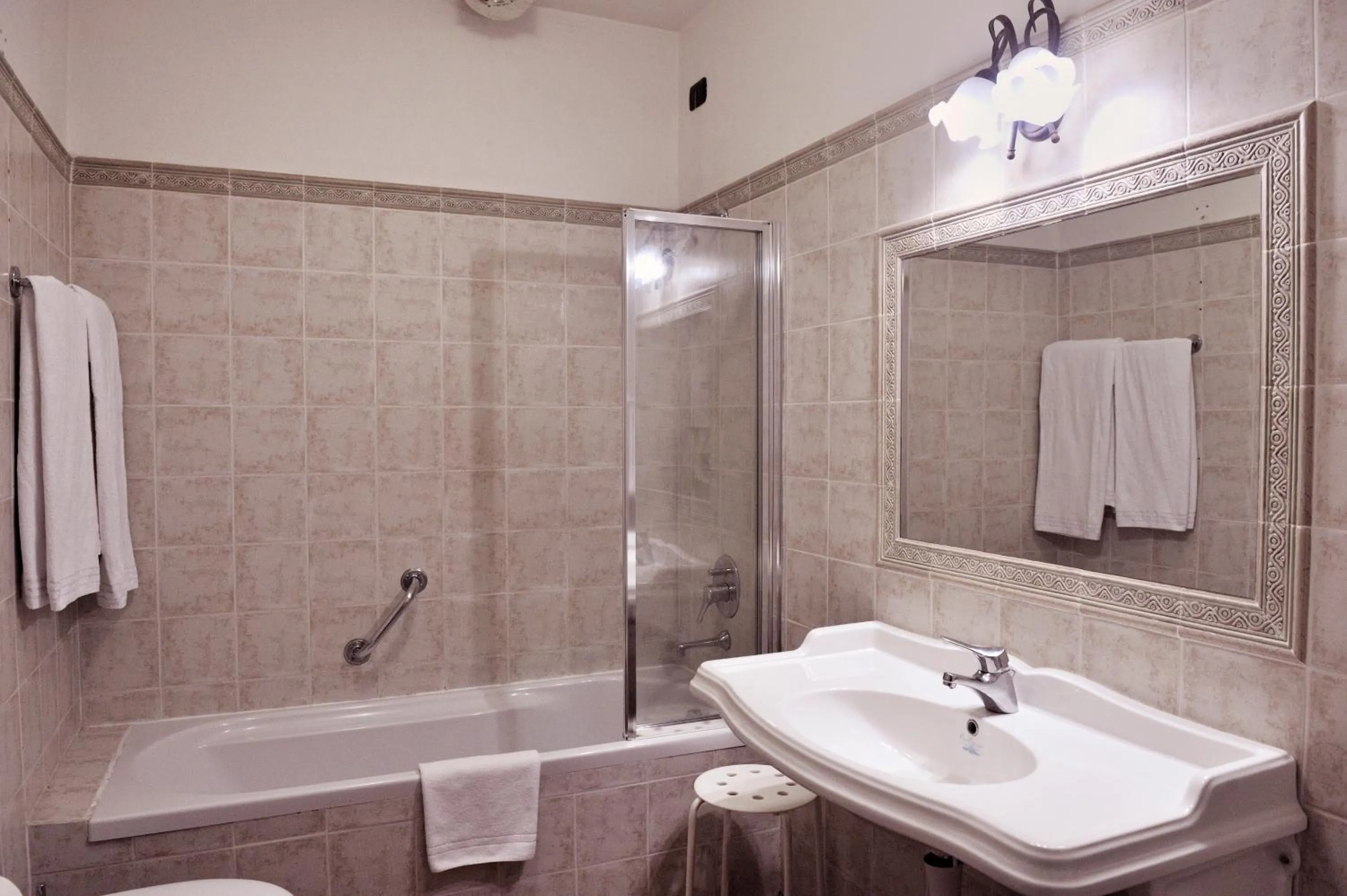 Shower in Hotel San Marco