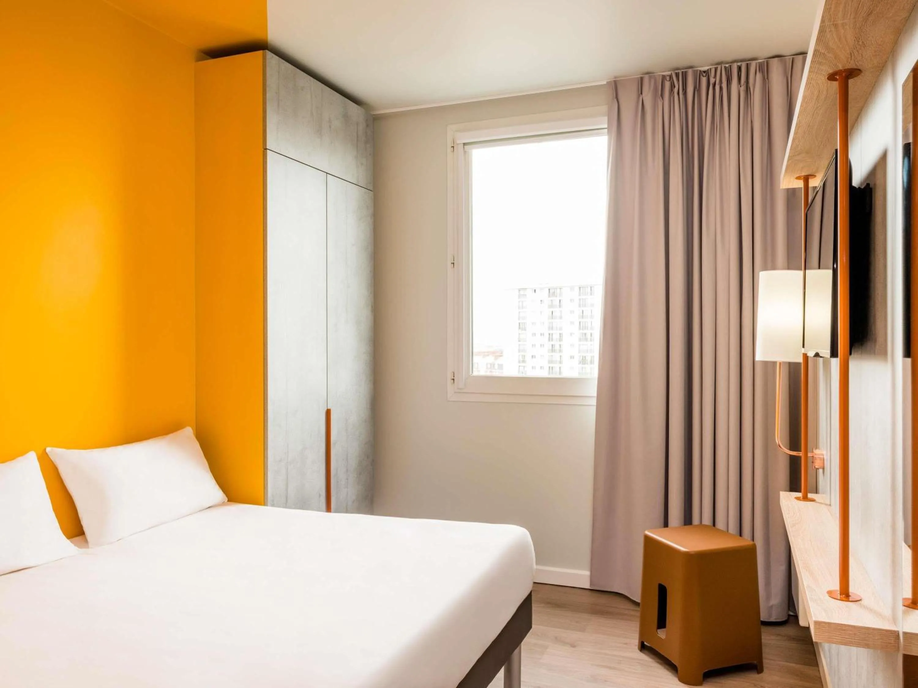 Bedroom, Bed in ibis budget Strasbourg La Vigie