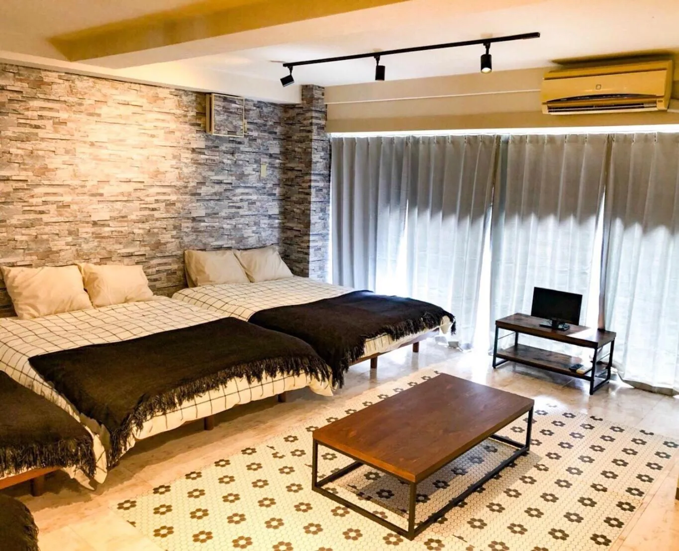 Bed in Yoyogi Apartment 2-301 by Tranova