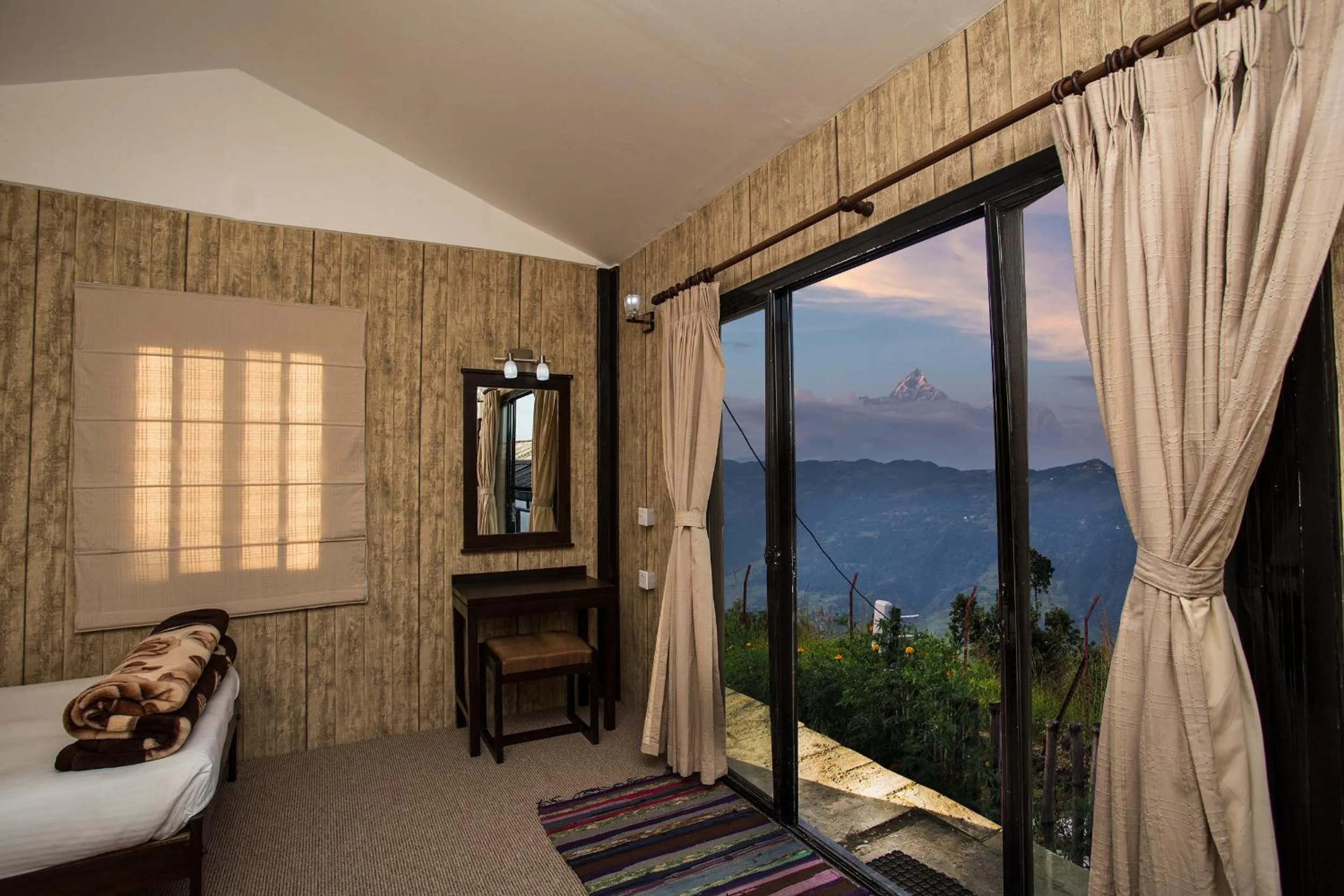 Decorative detail in Raniban Retreat