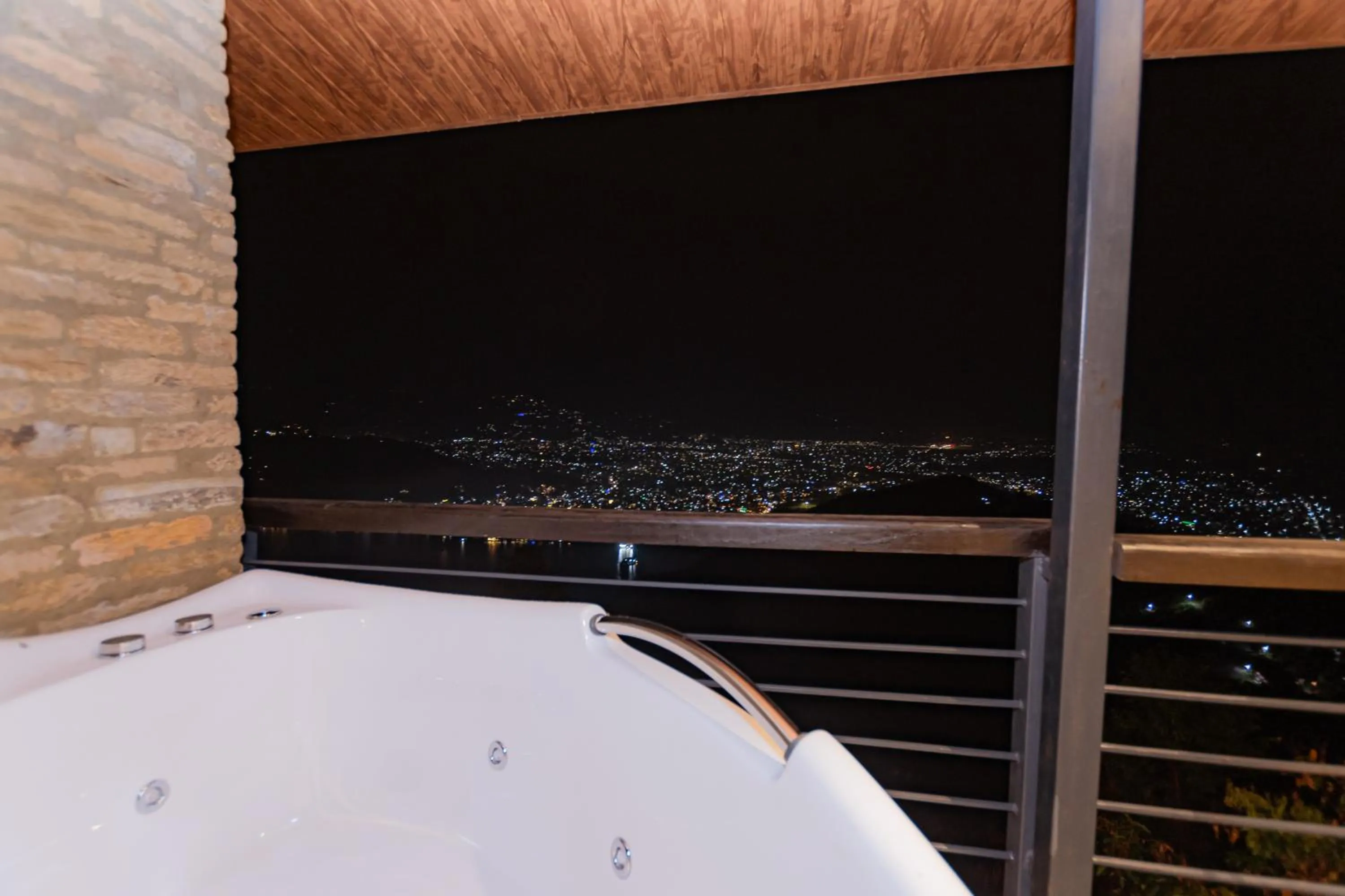 Night in Raniban Retreat