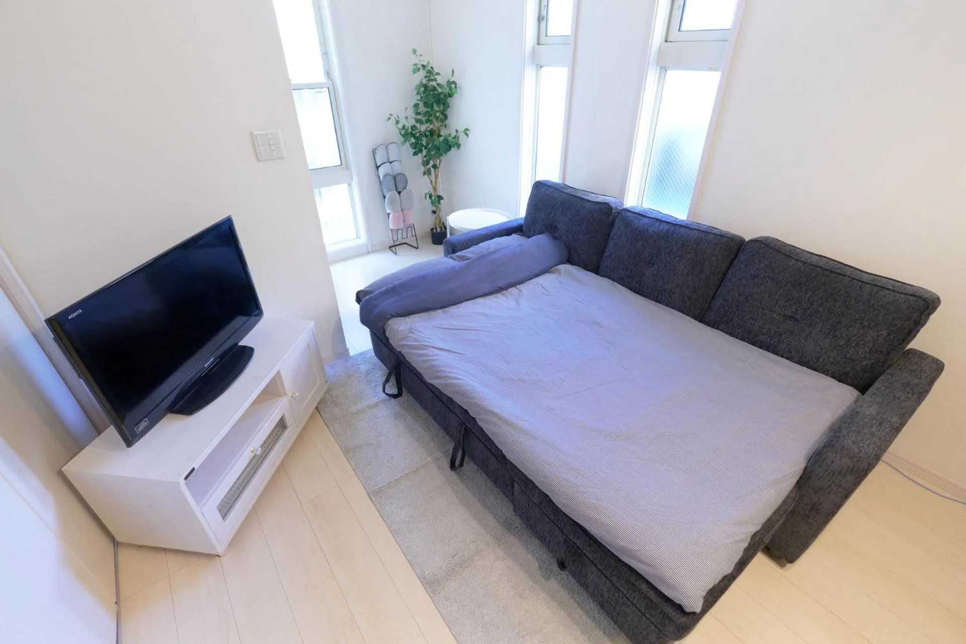 Bed in Soshigaya Apartment by Tranova